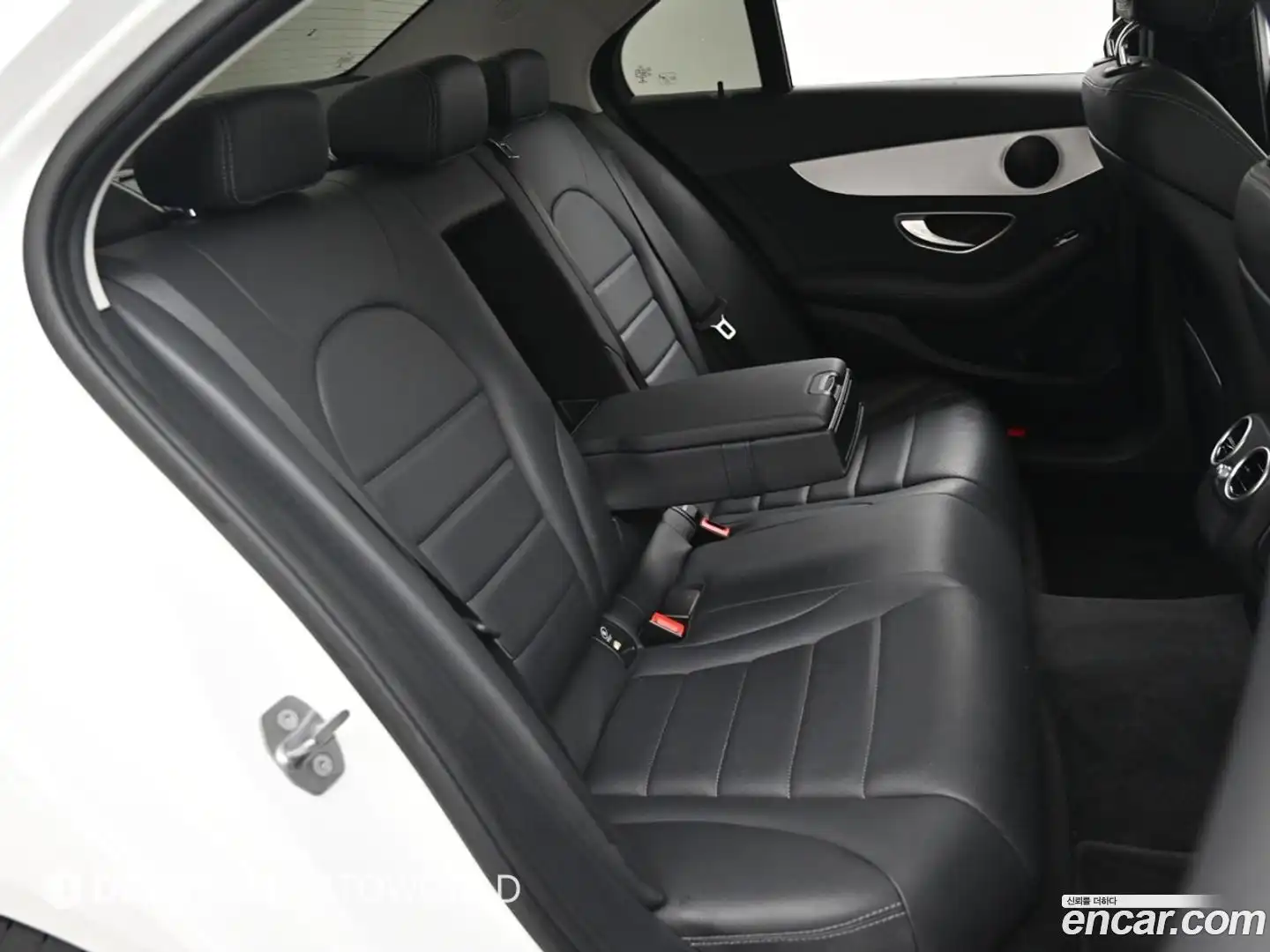 C-Class Mercedes-Benz 2020.5-OPTION-016