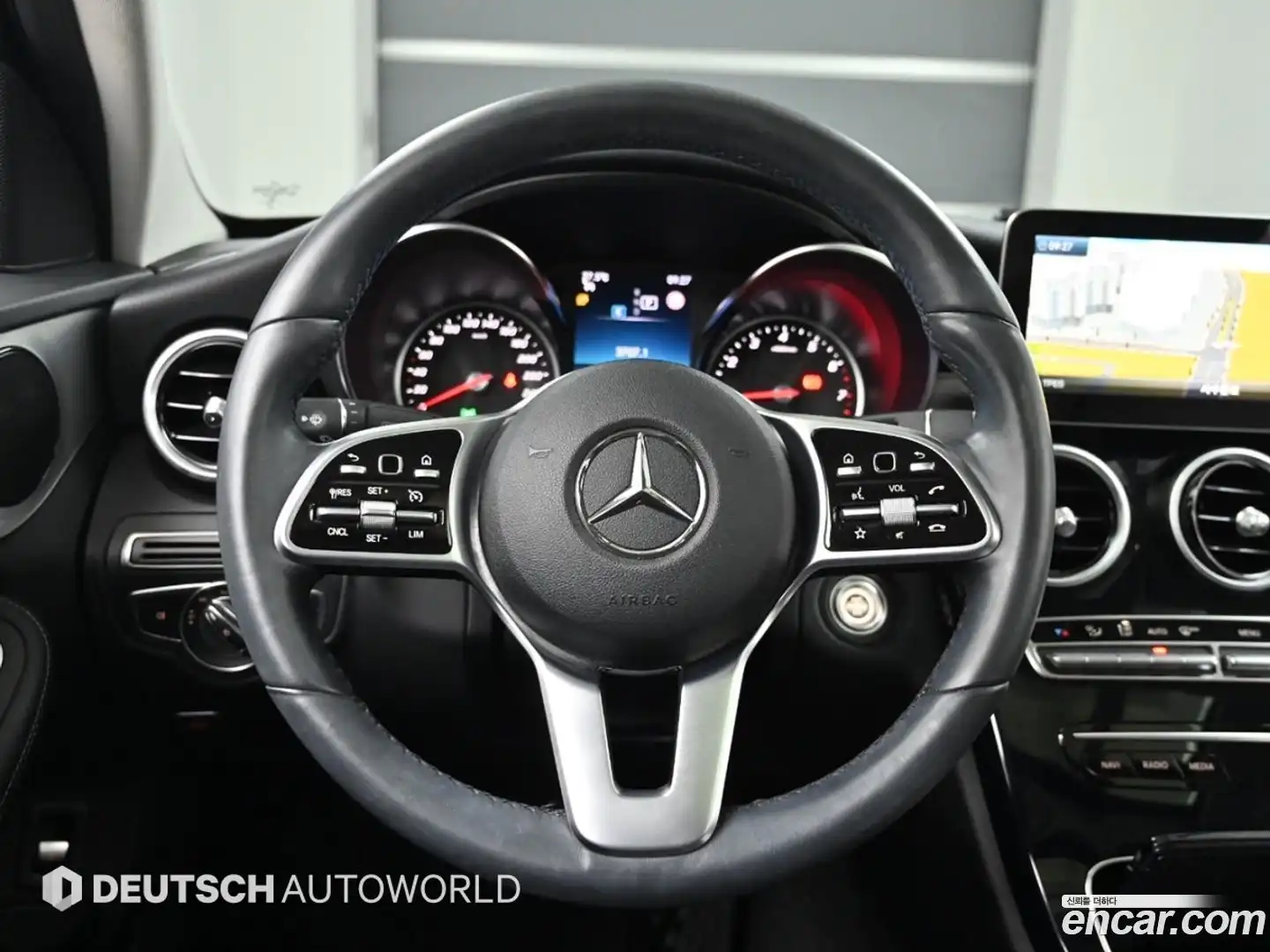 C-Class Mercedes-Benz 2020.5-OPTION-017