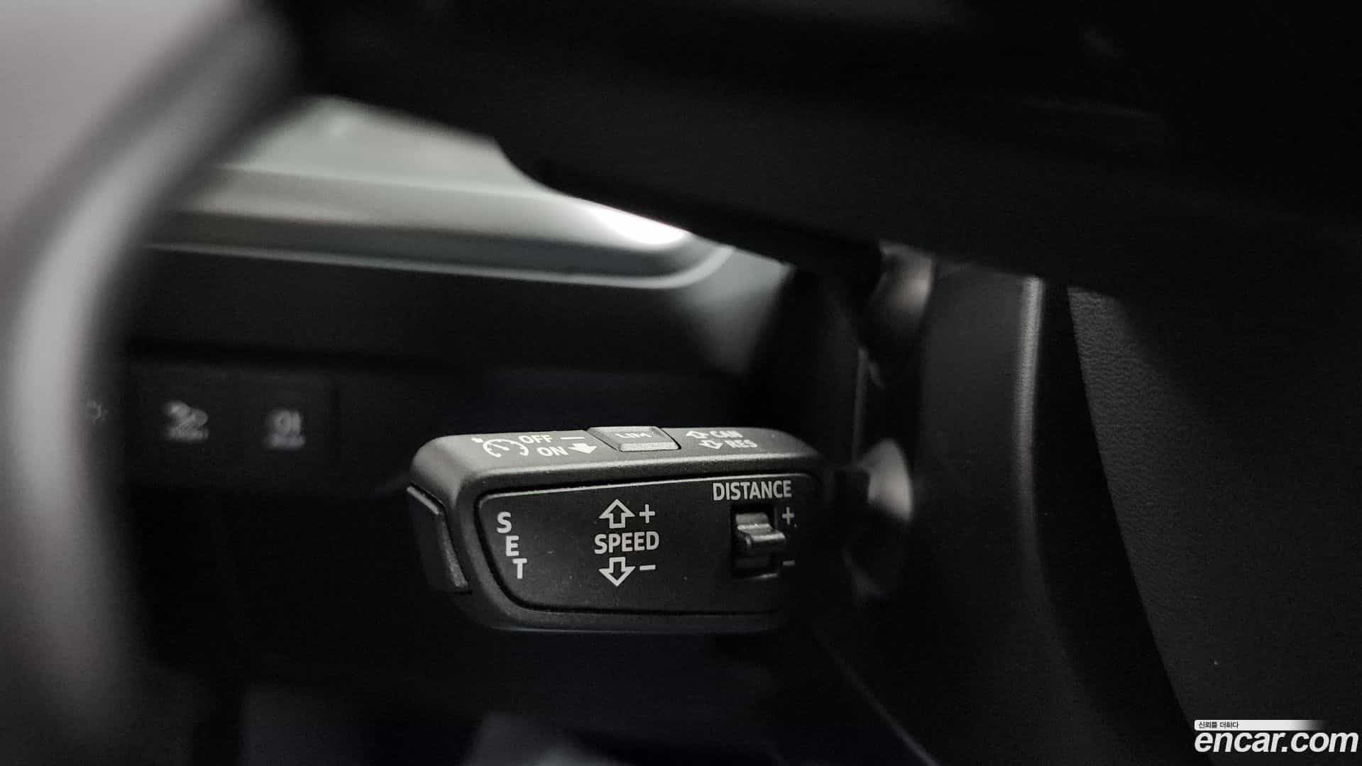 Q4 e-tron Audi 2025.7-OPTION-015
