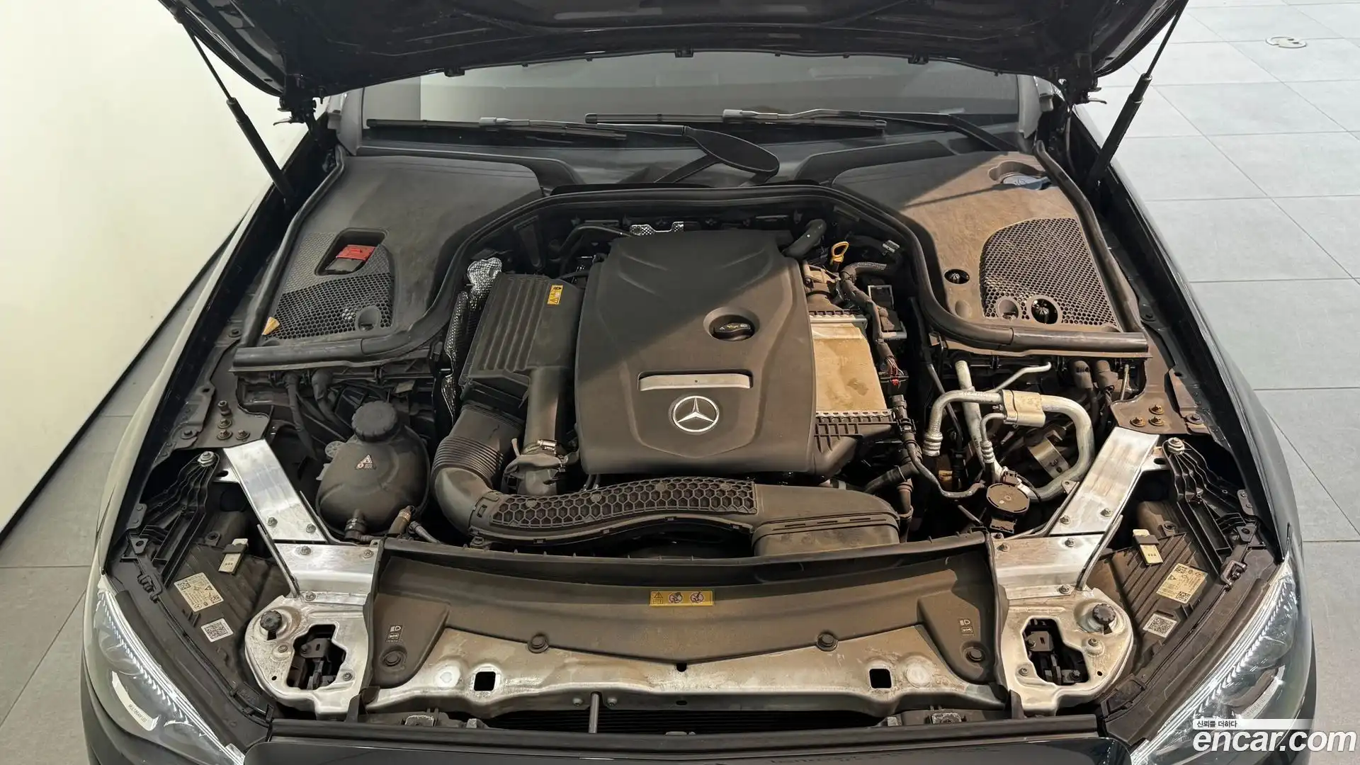 E-Class Mercedes-Benz 2021.11-OUTER-006