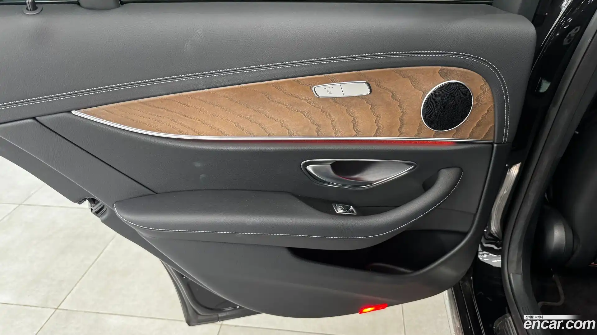 E-Class Mercedes-Benz 2021.11-OPTION-018