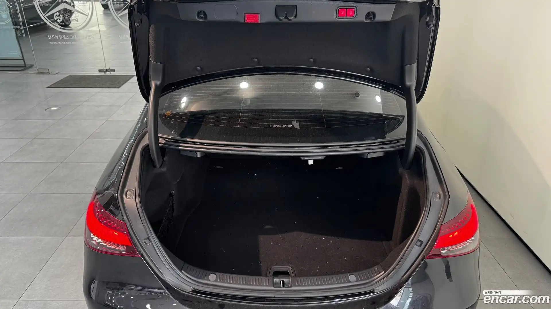 E-Class Mercedes-Benz 2021.11-OPTION-024