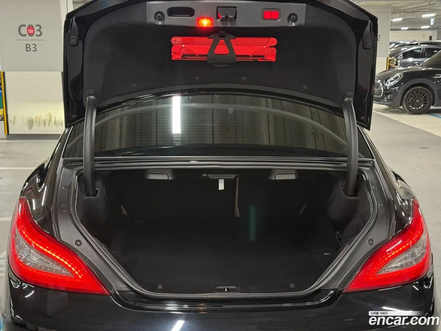 CLS-Class Mercedes-Benz 2012.10-INNER-007