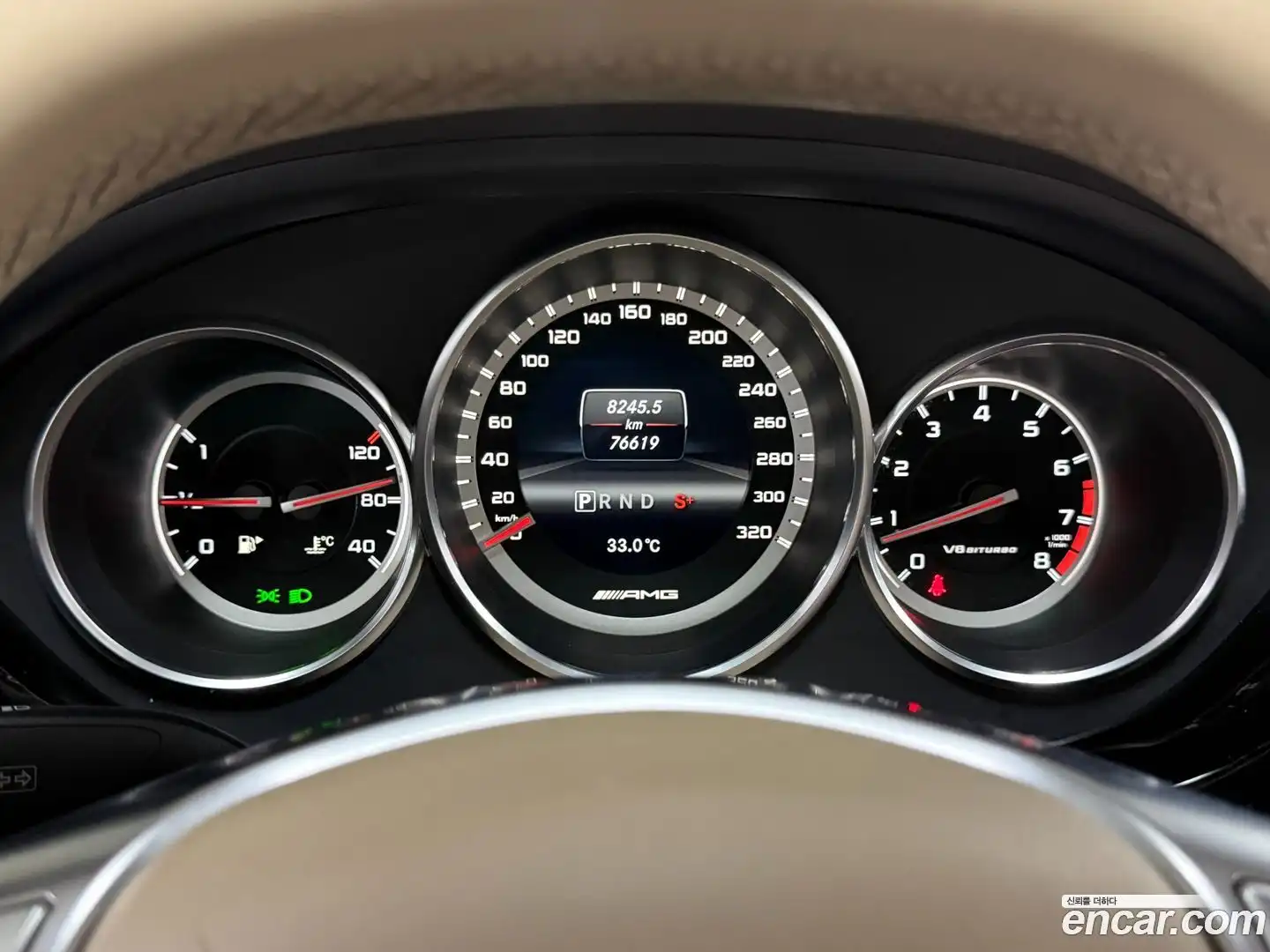 CLS-Class Mercedes-Benz 2012.10-OPTION-017