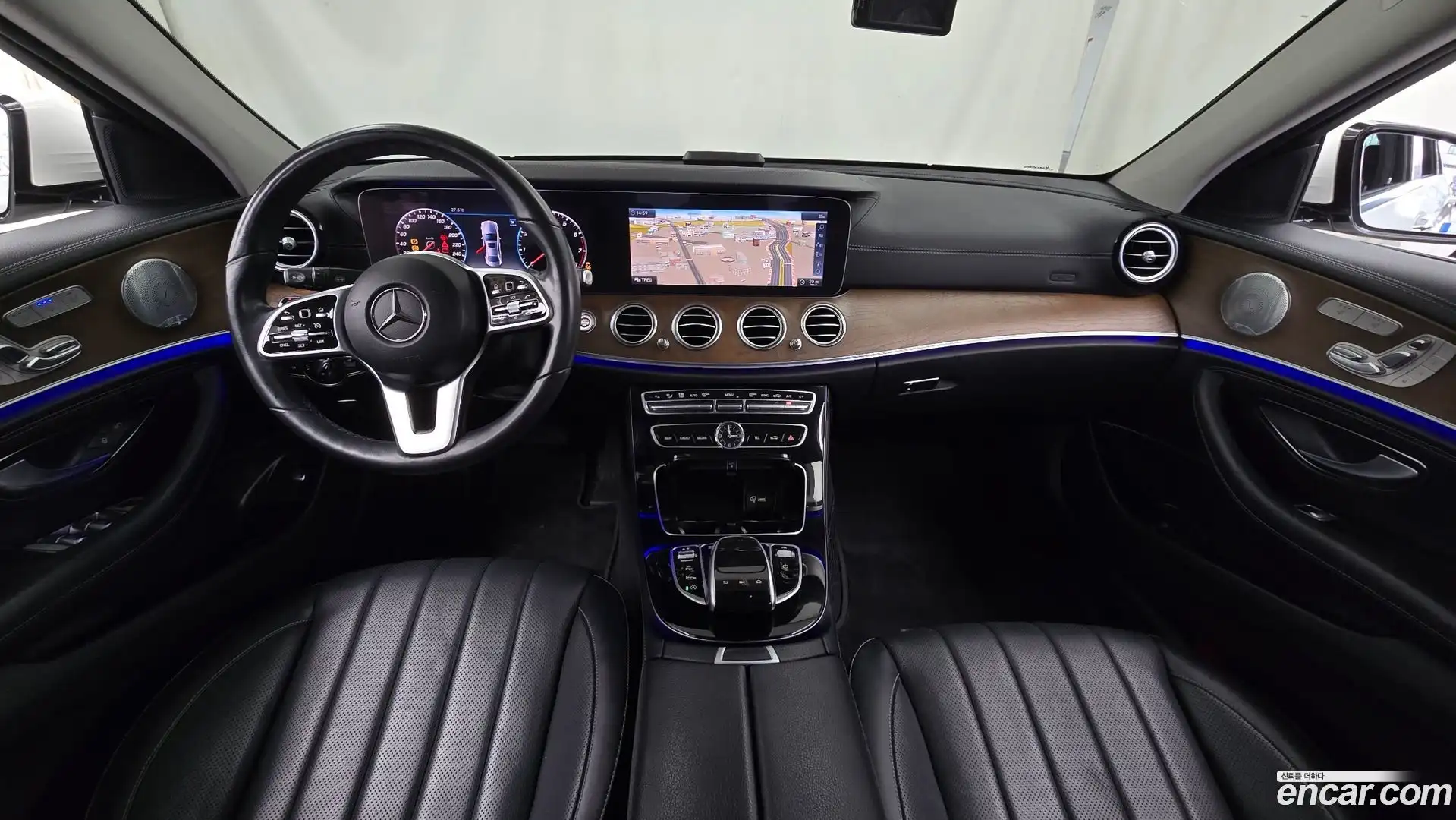 E-Class Mercedes-Benz 2018.9-INNER-007
