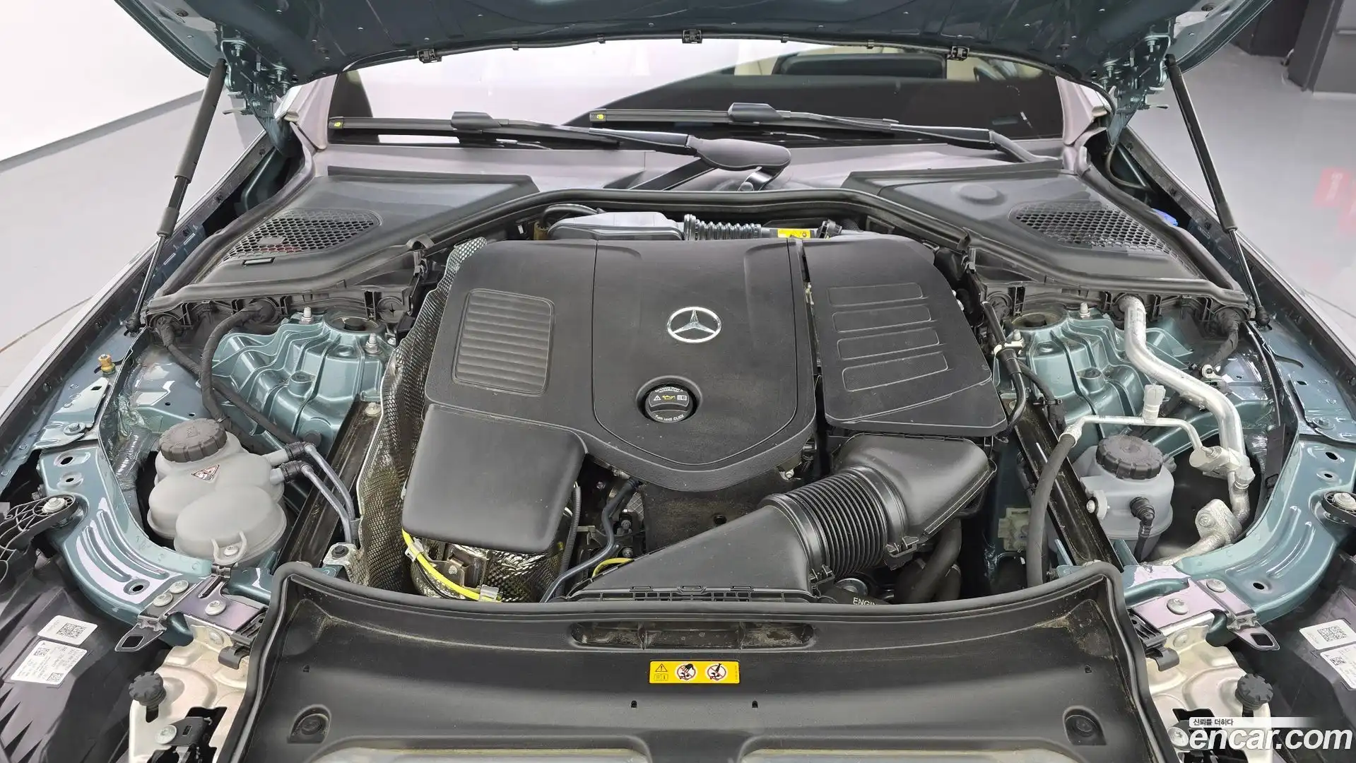 E-Class Mercedes-Benz 2025.4-OUTER-006