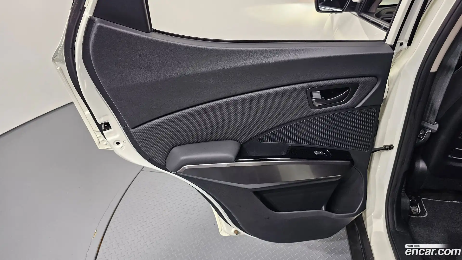 TIBOLI KG Mobility 2020.4-INNER-035