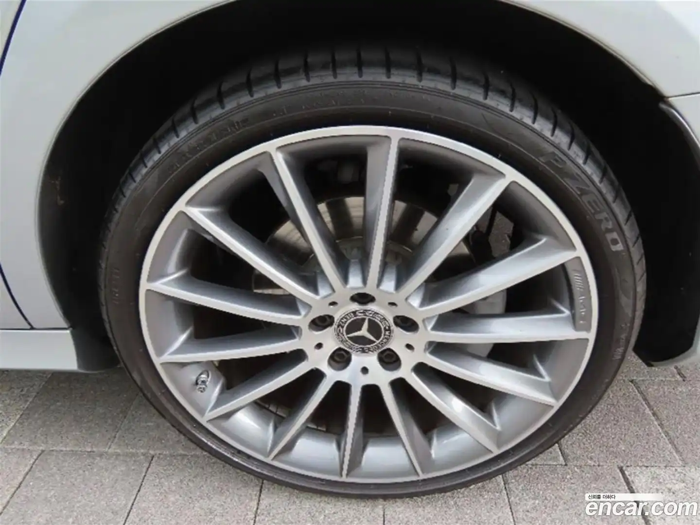 E-Class Mercedes-Benz 2020.11-INNER-007