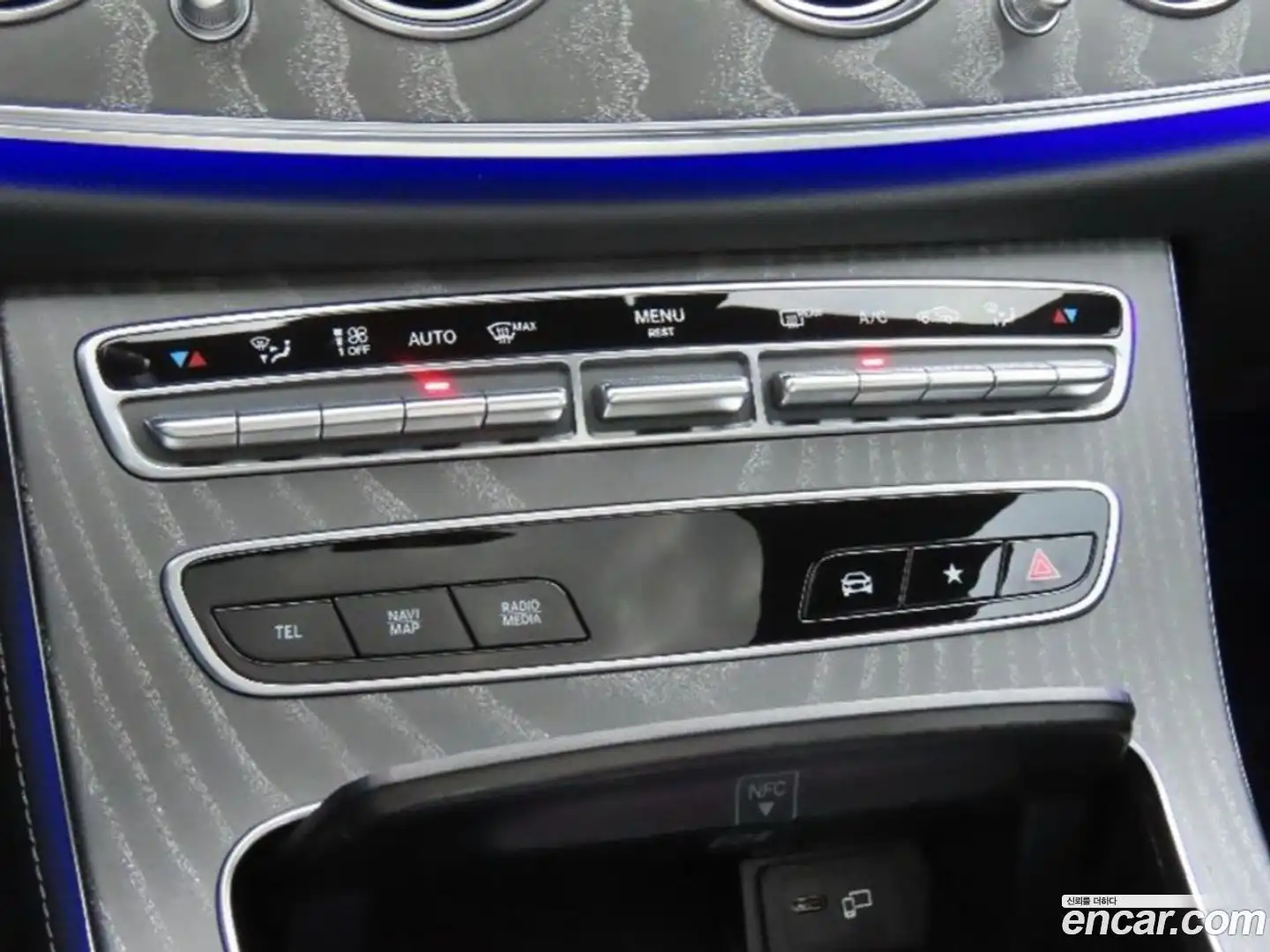 E-Class Mercedes-Benz 2020.11-OPTION-024