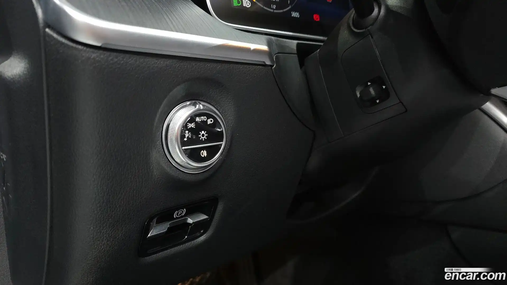 C-Class Mercedes-Benz 2023.11-OPTION-022