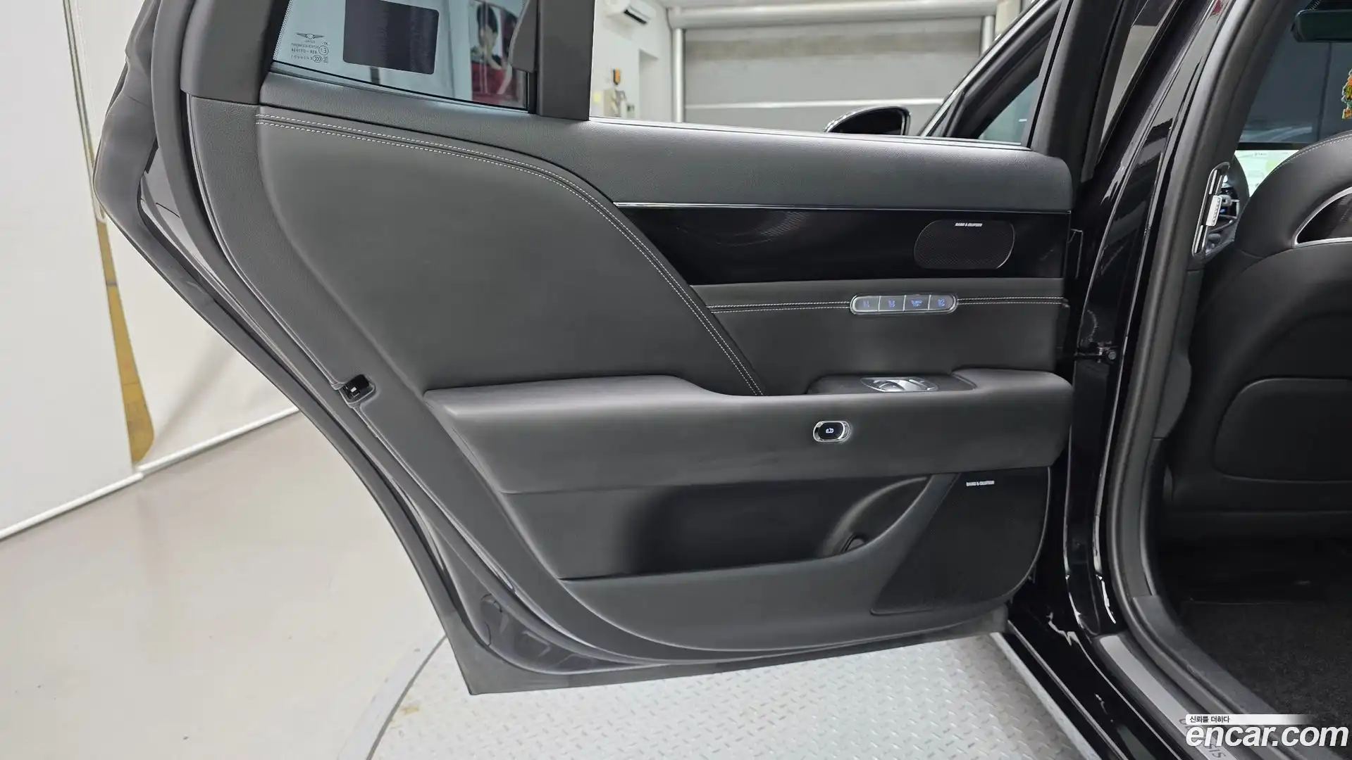 G90 Genesis 2022.4-INNER-035