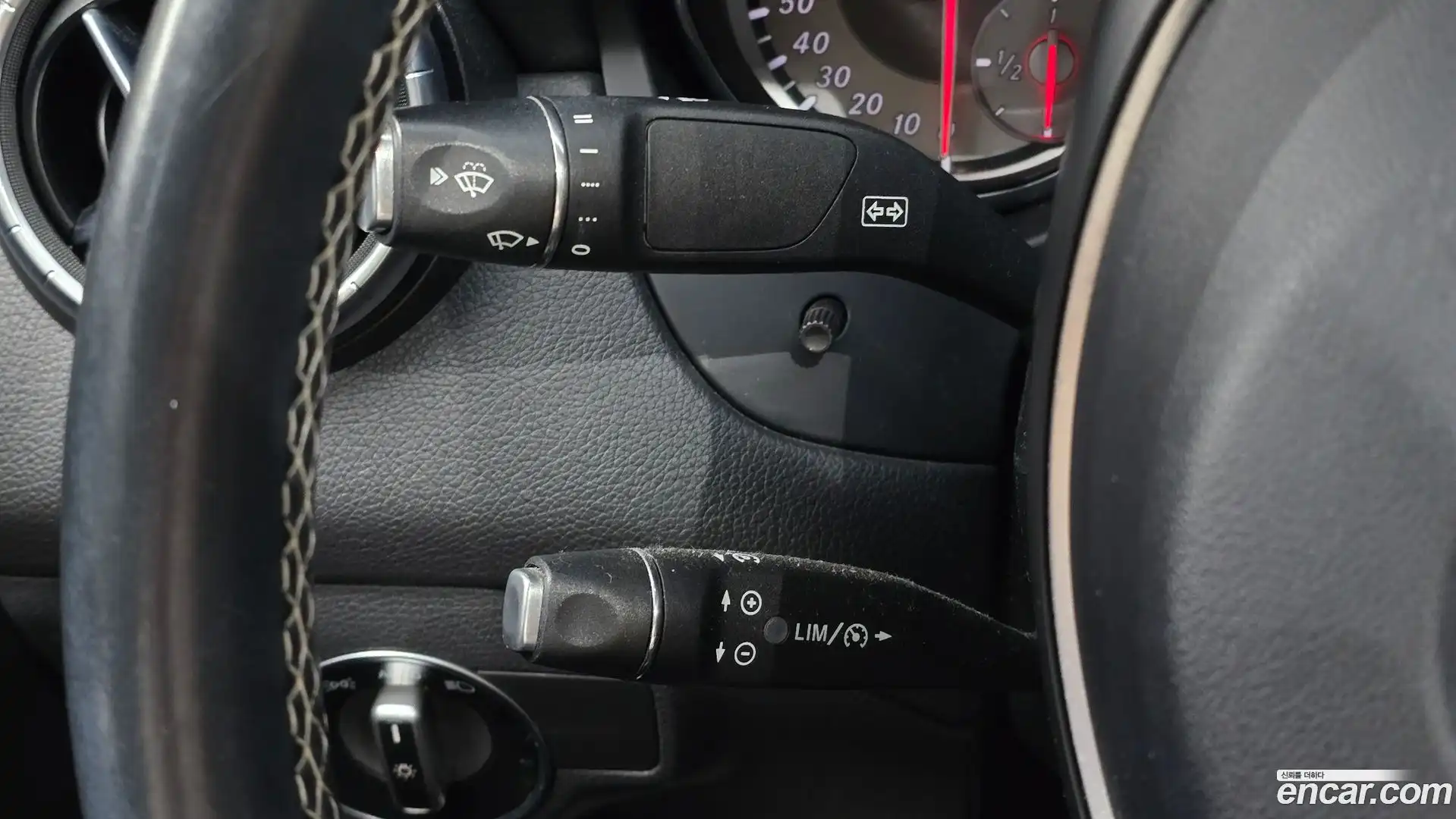 CLA-Class Mercedes-Benz 2015.4-OPTION-018