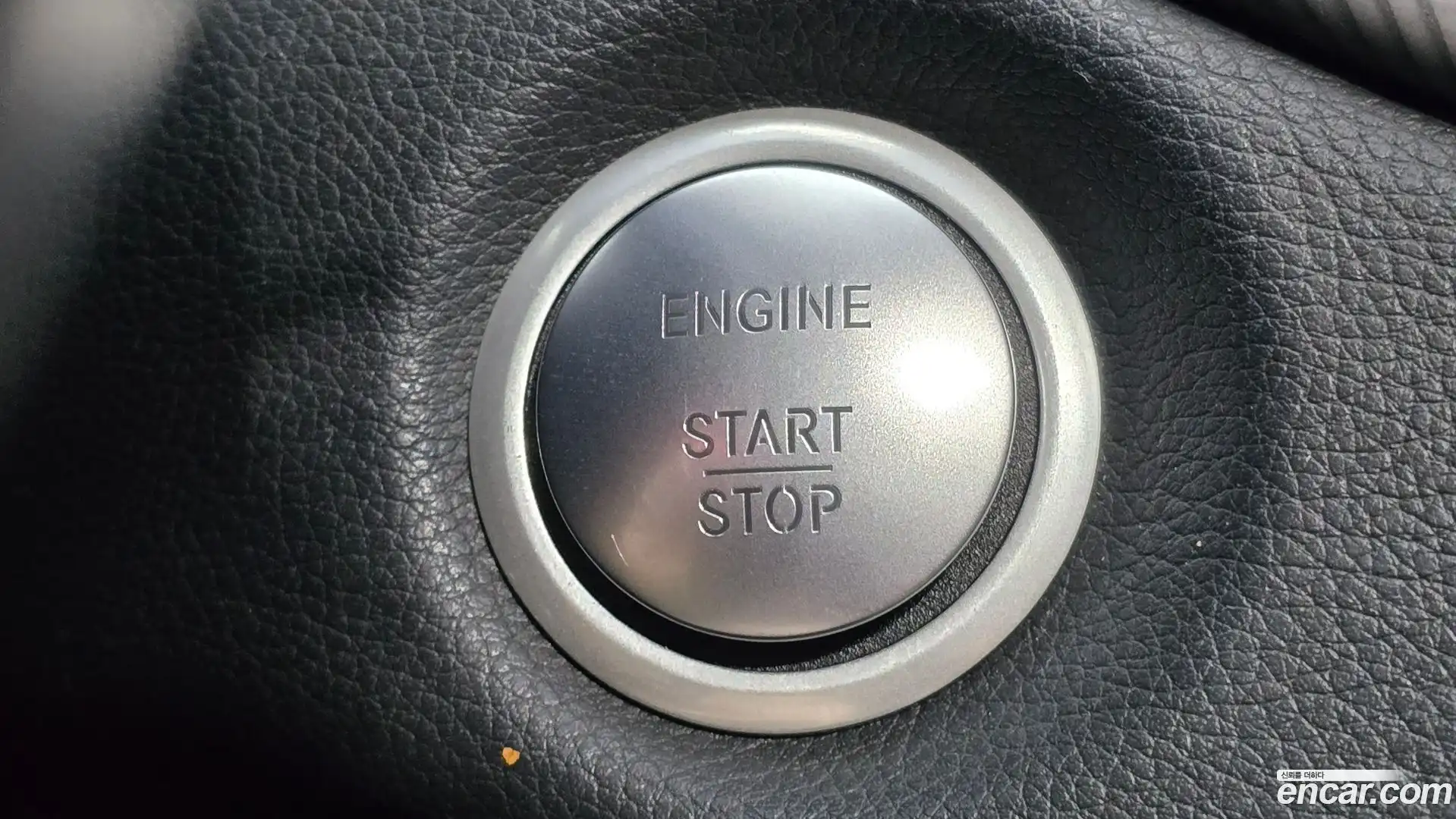 CLA-Class Mercedes-Benz 2015.4-OPTION-019