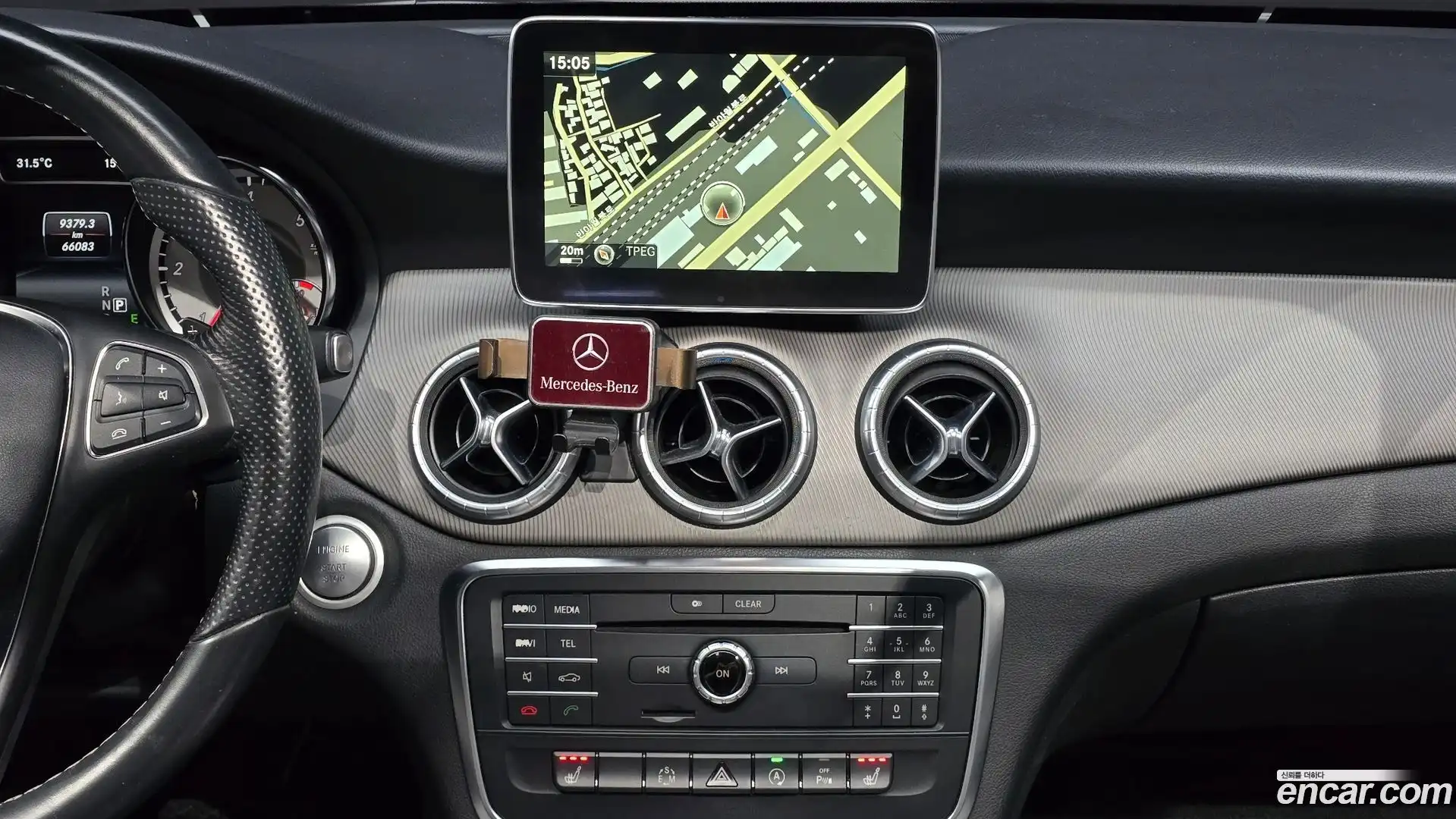 CLA-Class Mercedes-Benz 2015.4-OPTION-022