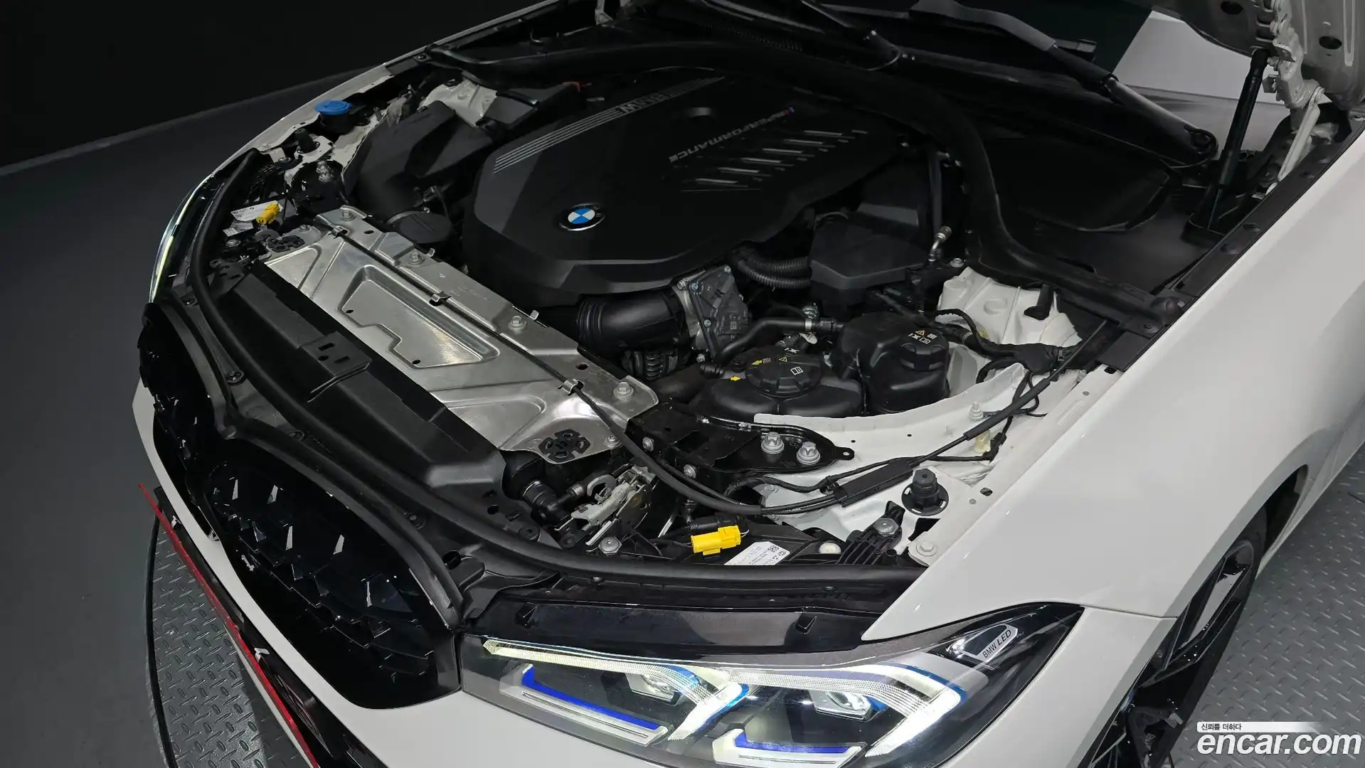 3-Series BMW 2023.8-OUTER-006