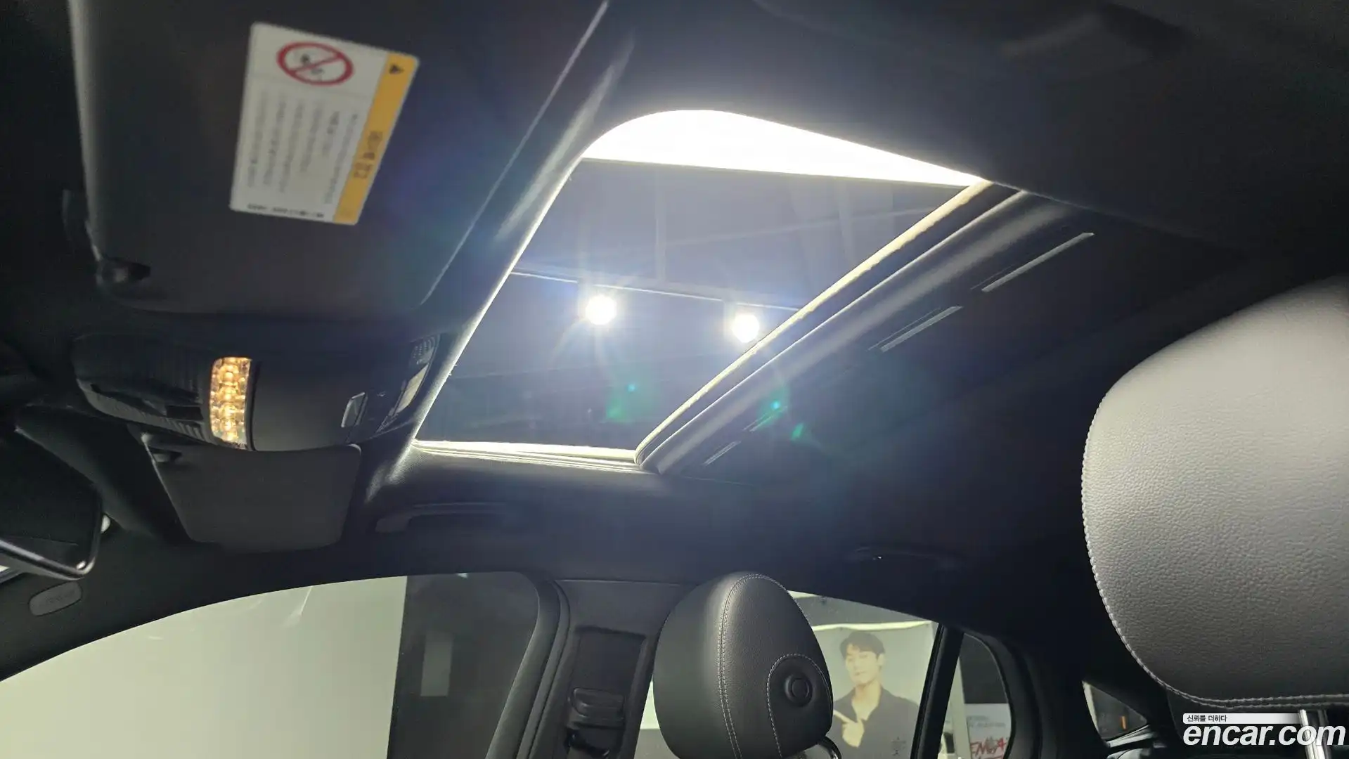 GLC-Class Mercedes-Benz 2019.9-OPTION-020