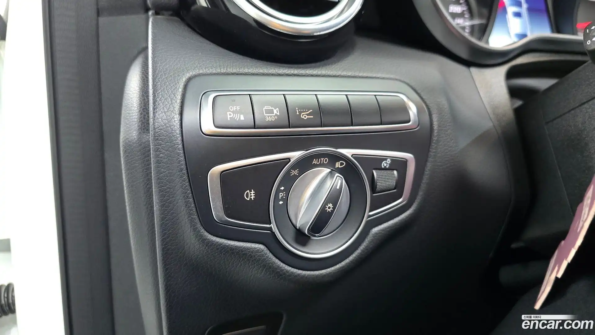 GLC-Class Mercedes-Benz 2019.9-OPTION-024