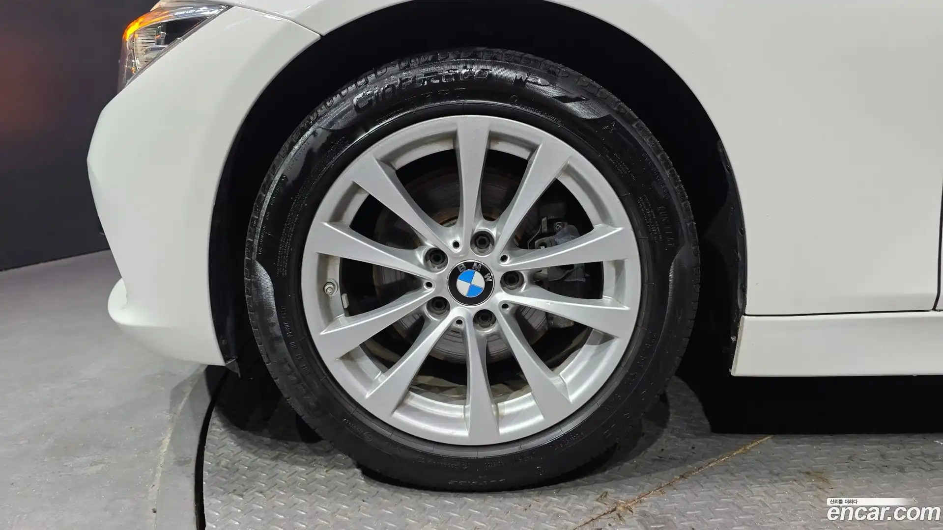 3-Series BMW 2018.1-OUTER-005
