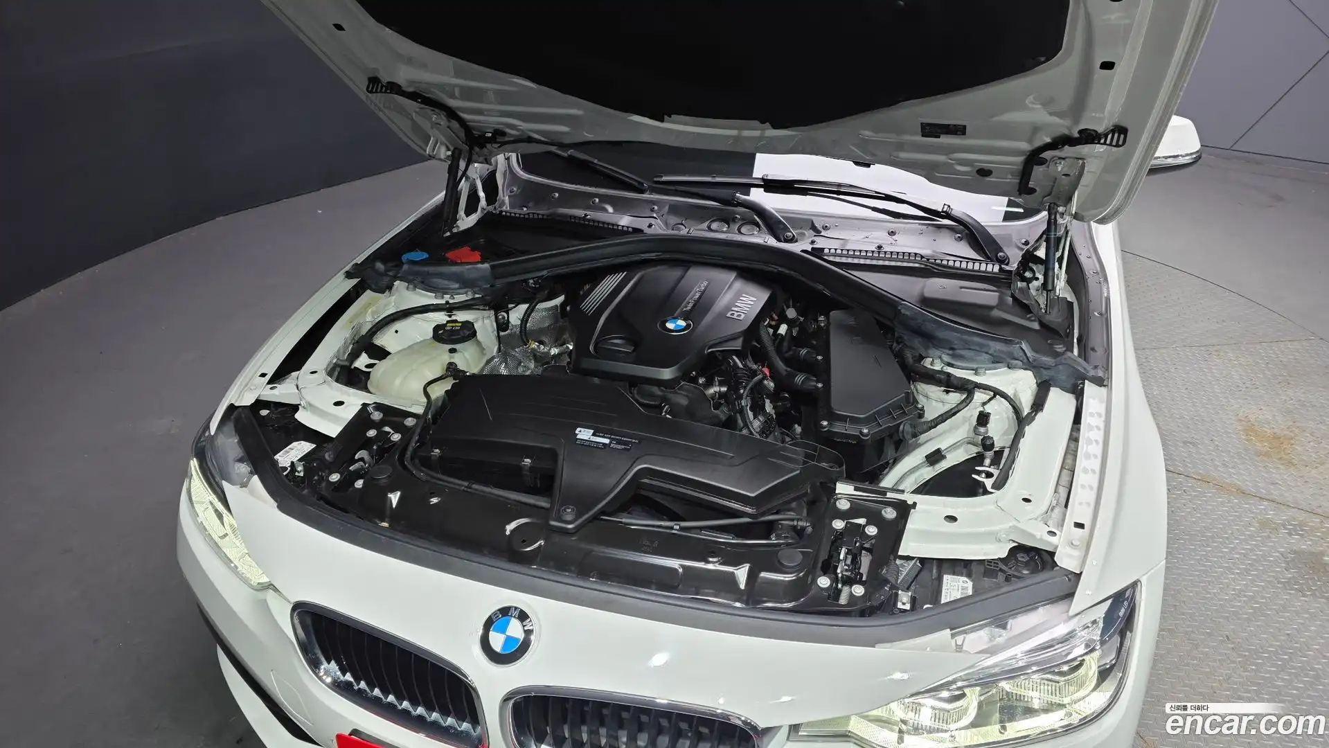 3-Series BMW 2018.1-OUTER-006