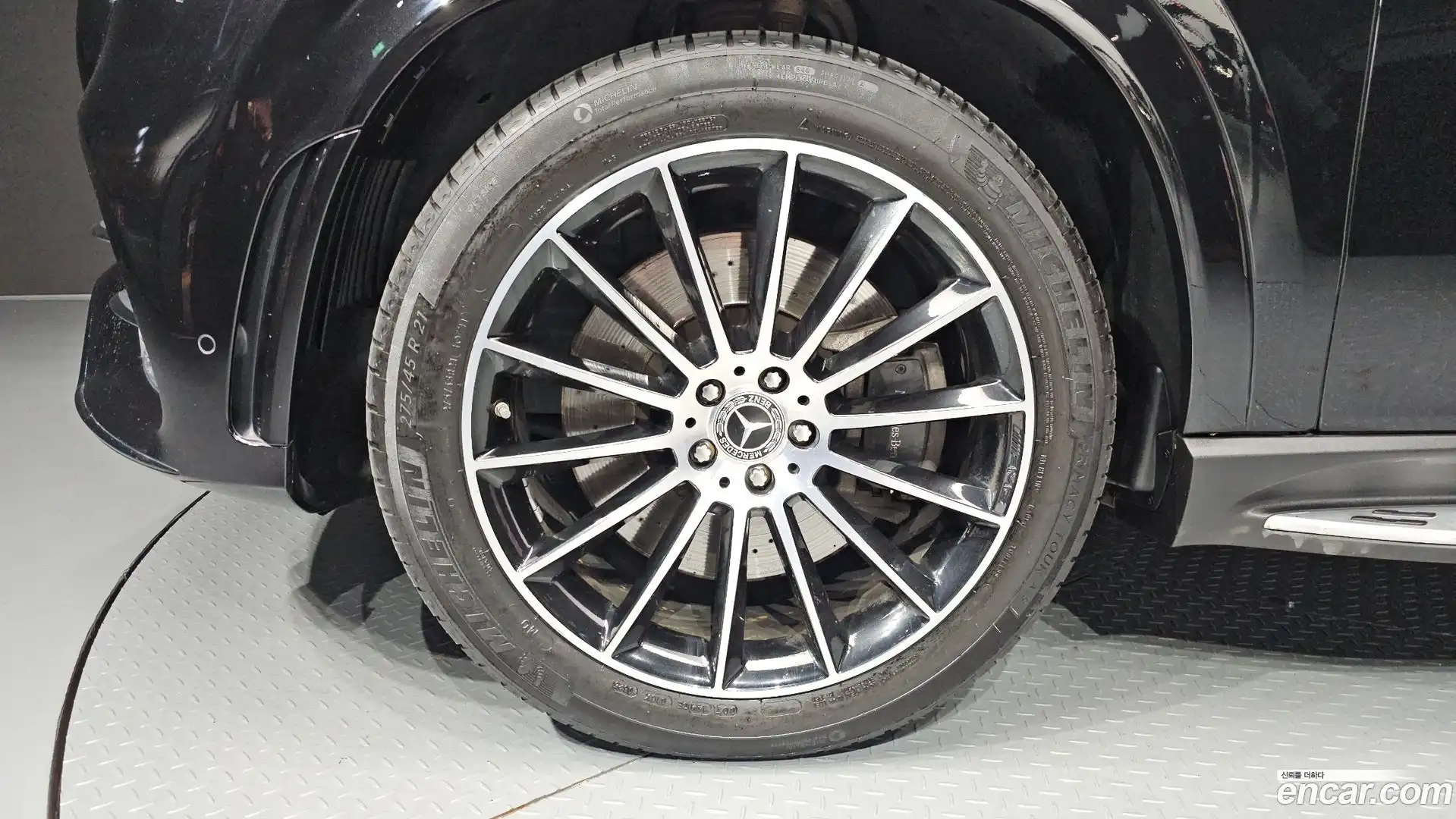 GLE-Class Mercedes-Benz 2022.8-OUTER-005