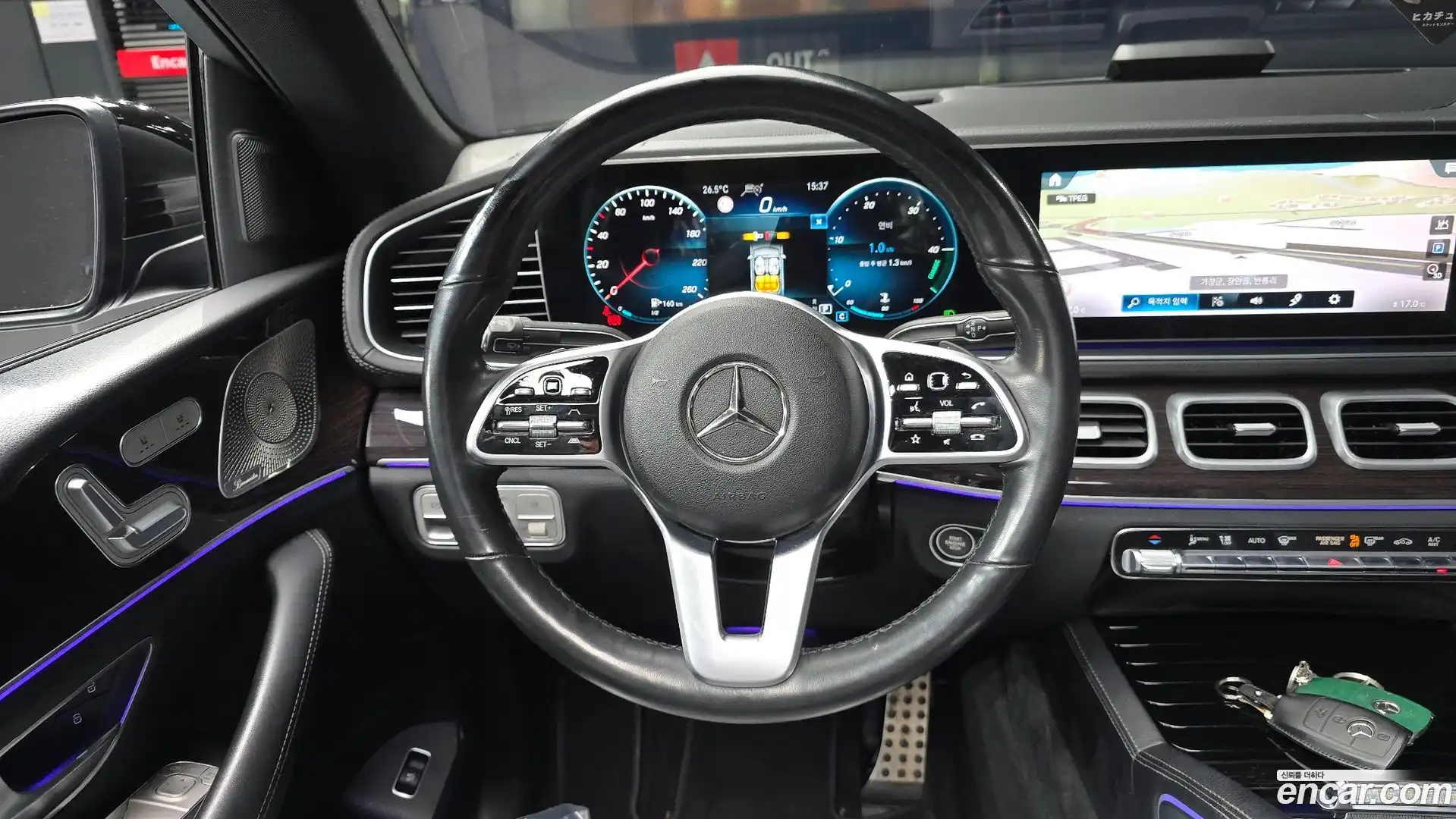 GLE-Class Mercedes-Benz 2022.8-OPTION-017