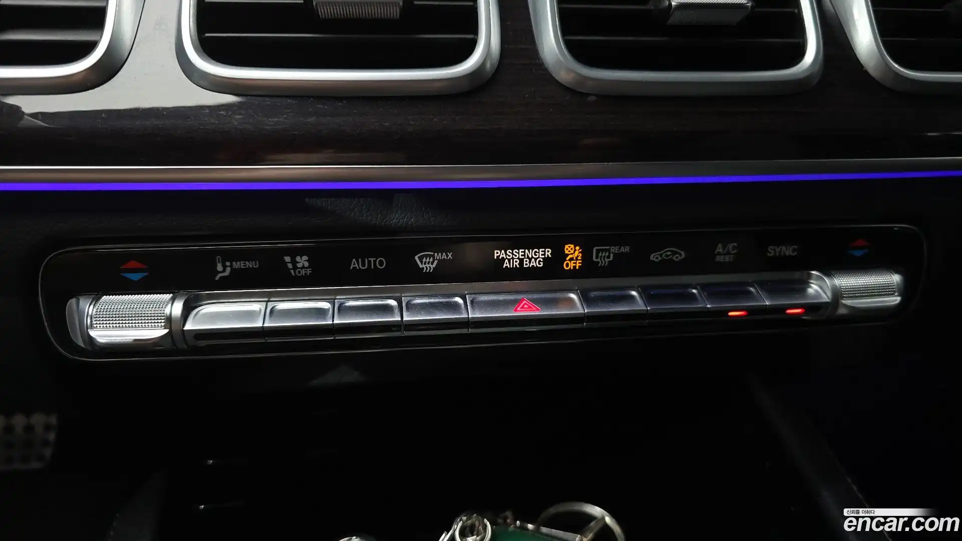 GLE-Class Mercedes-Benz 2022.8-OPTION-044