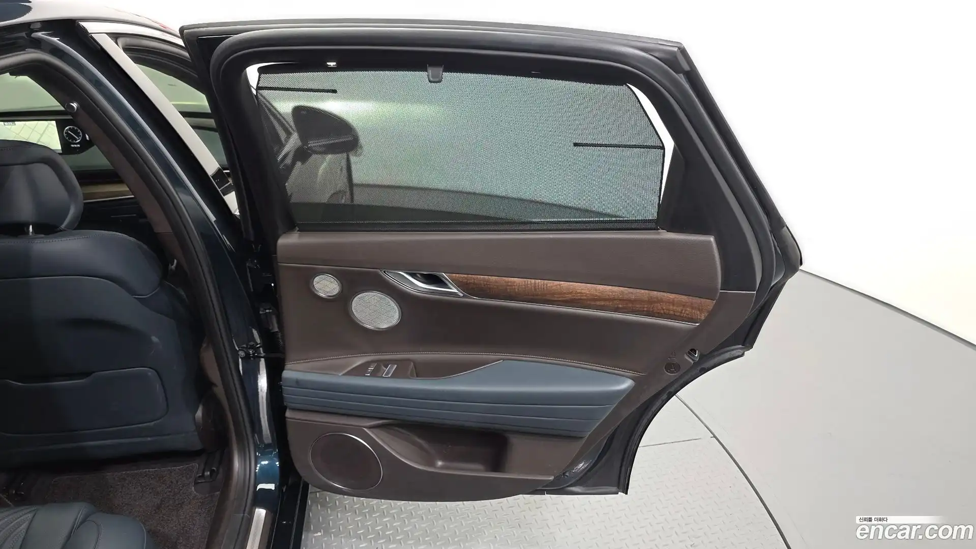 G80 Genesis 2021.7-INNER-035