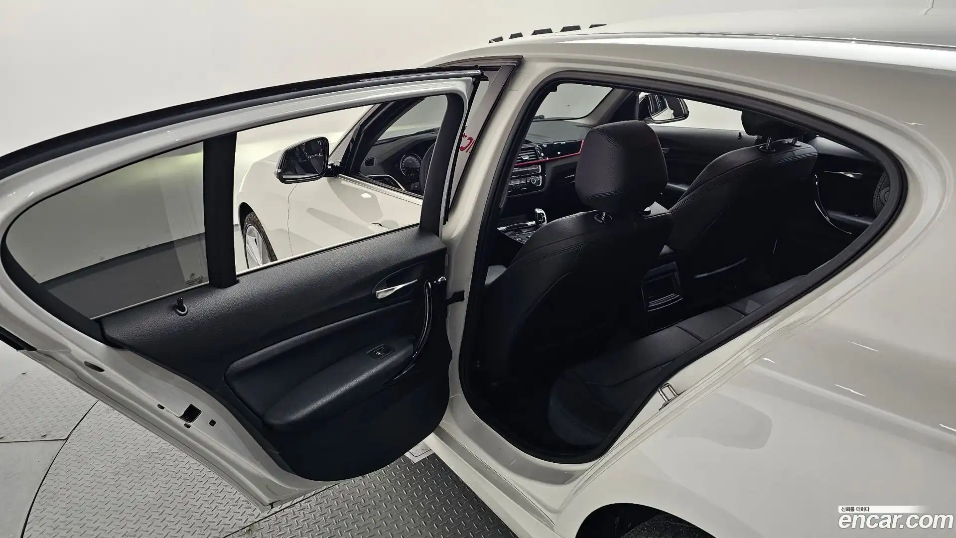 1-Series BMW 2019.6-OPTION-022