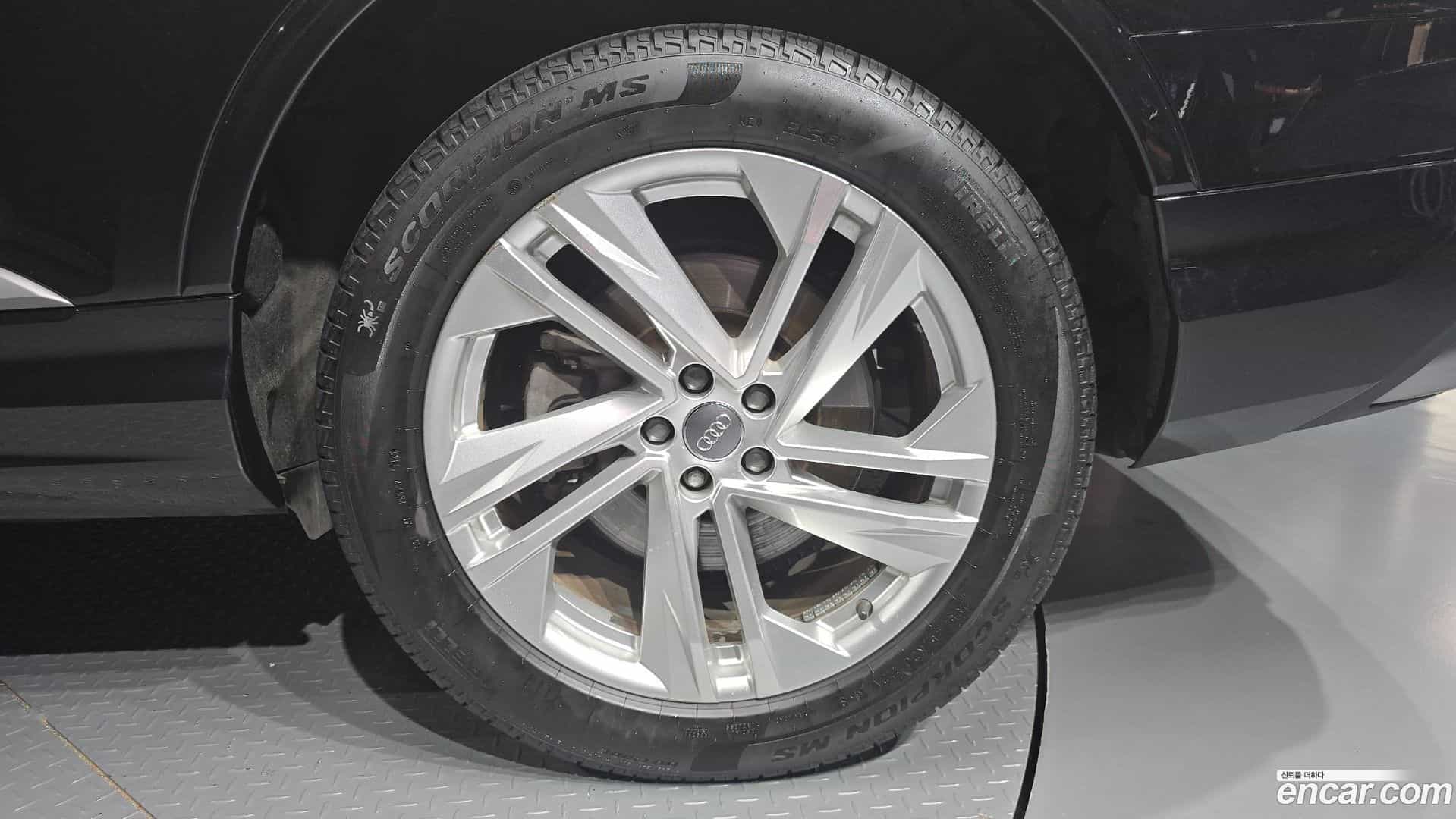 Q7 Audi 2020.4-OUTER-031