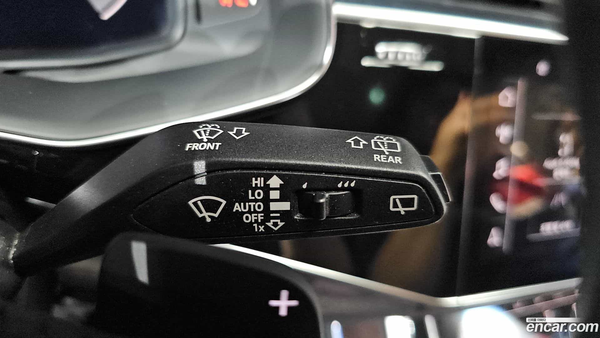 Q7 Audi 2020.4-OPTION-043