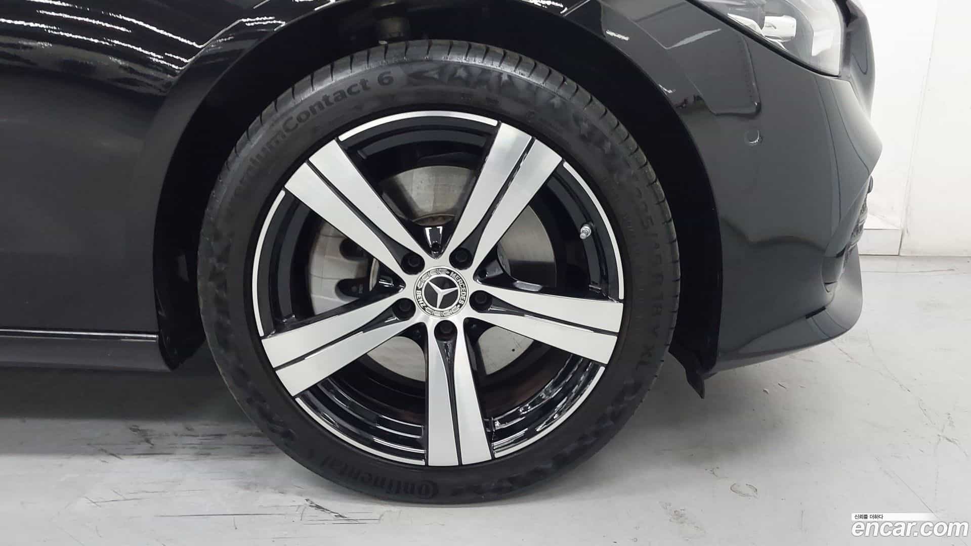 C-Class Mercedes-Benz 2023.11-OUTER-005
