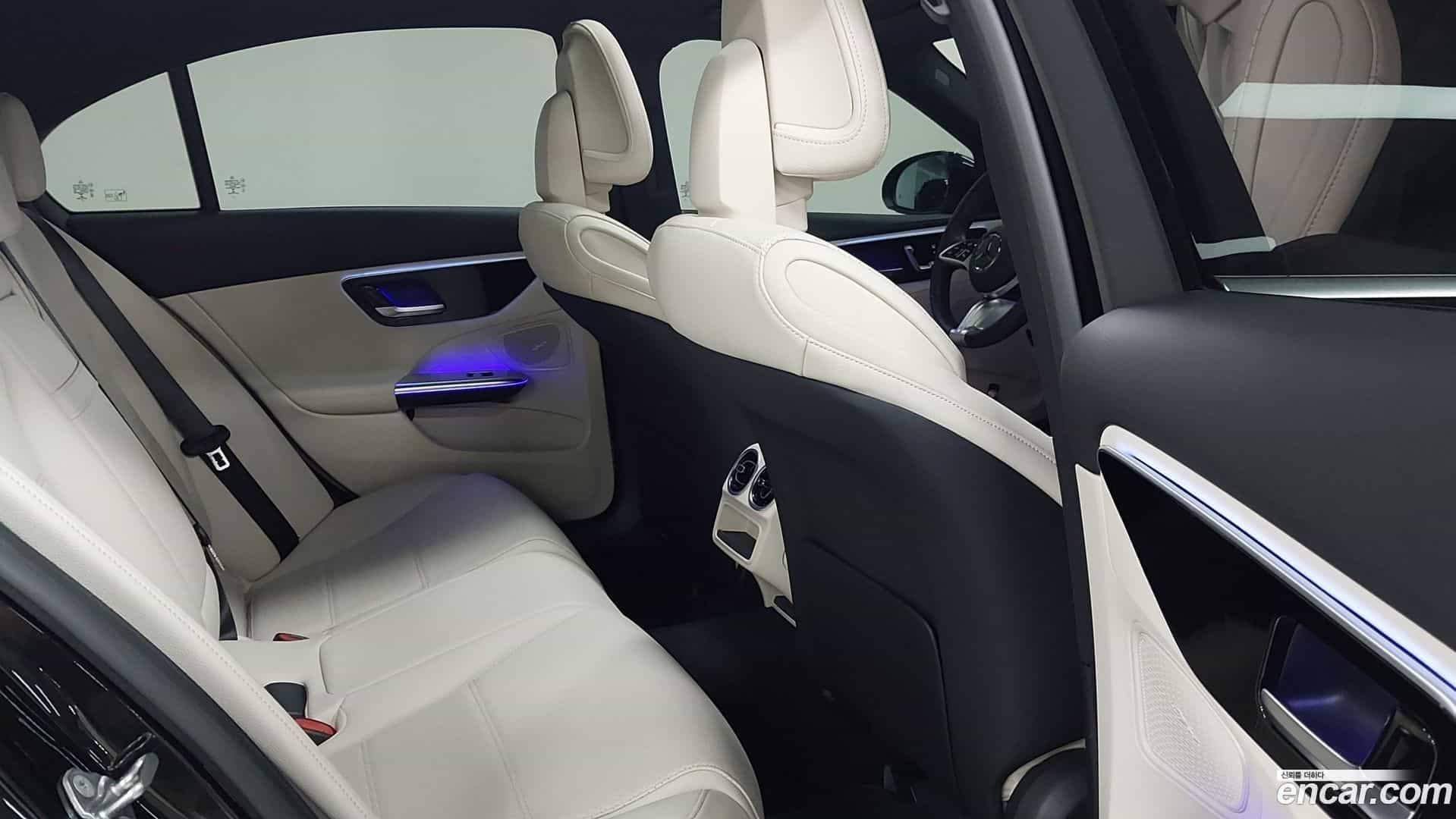 C-Class Mercedes-Benz 2023.11-INNER-010