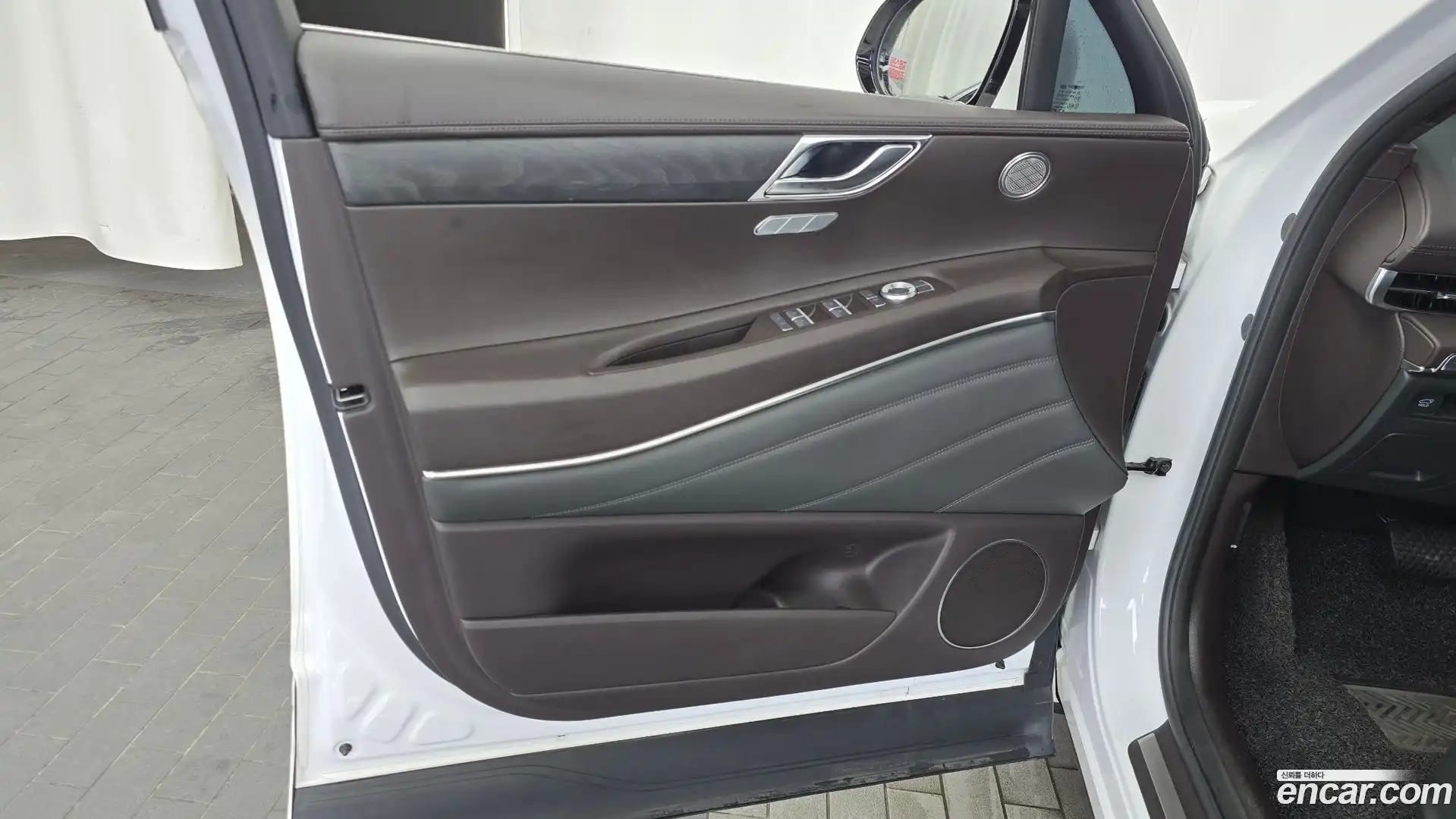 GV80 Genesis 2021.2-INNER-034