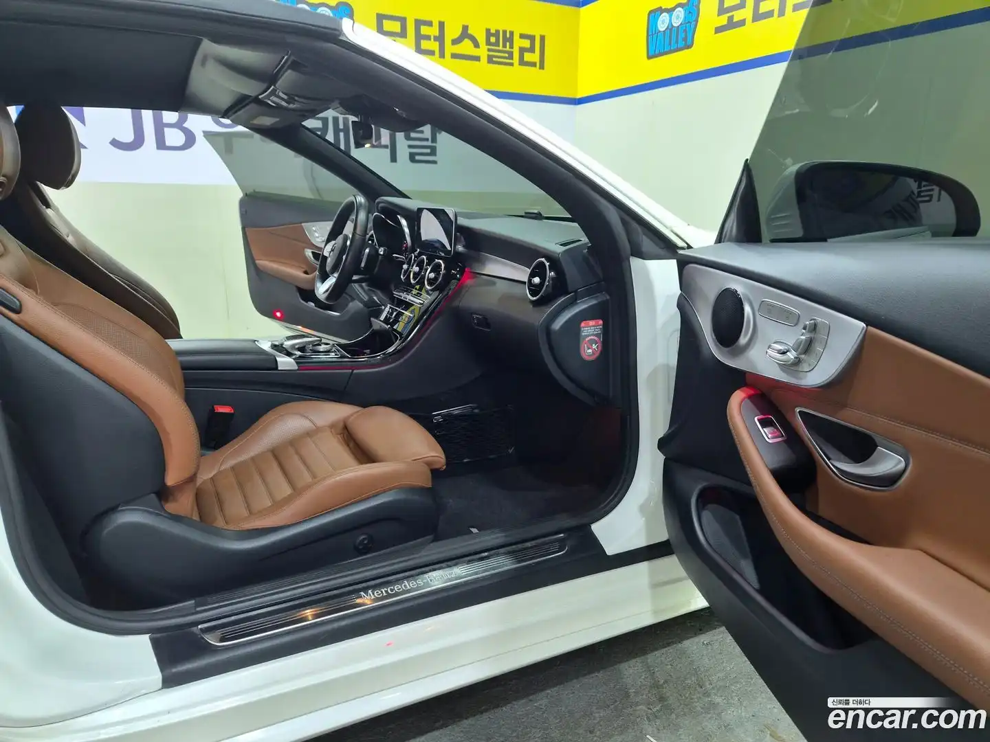 C-Class Mercedes-Benz 2019.9-INNER-009