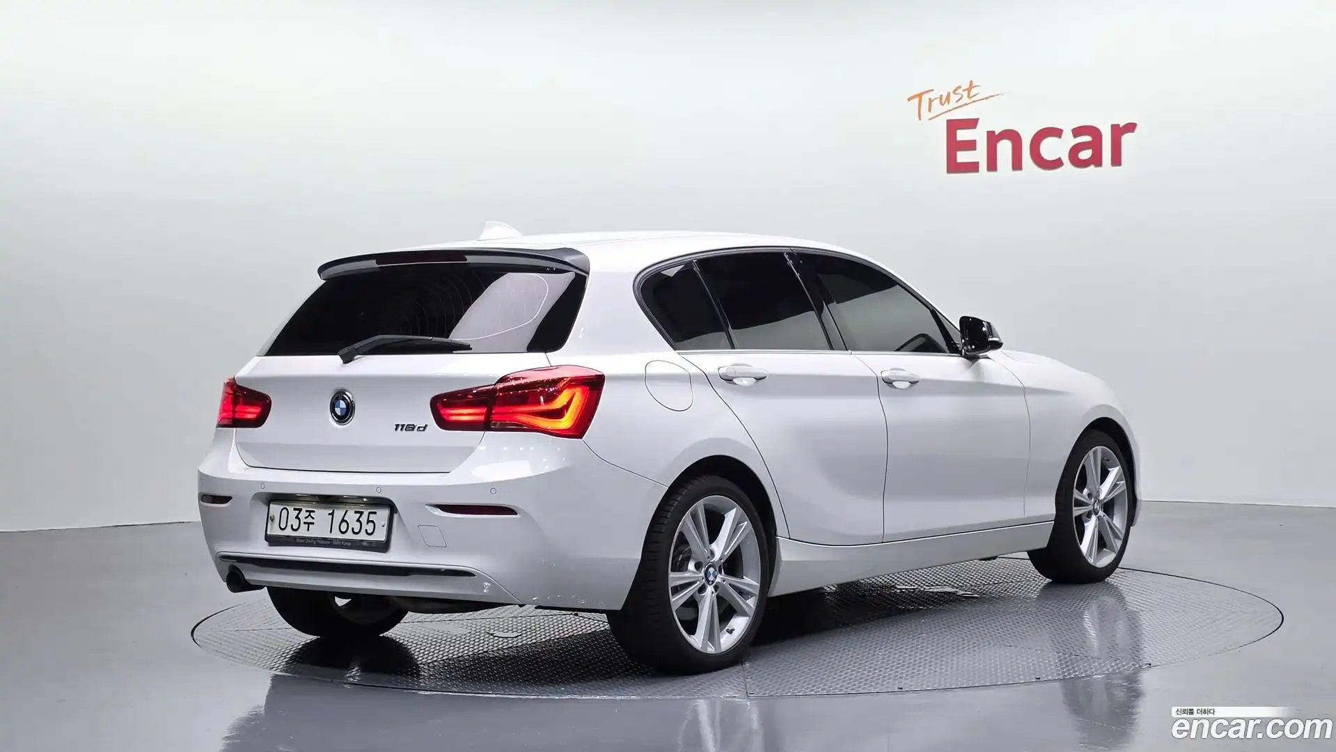 1-Series BMW 2019.7-OUTER-002