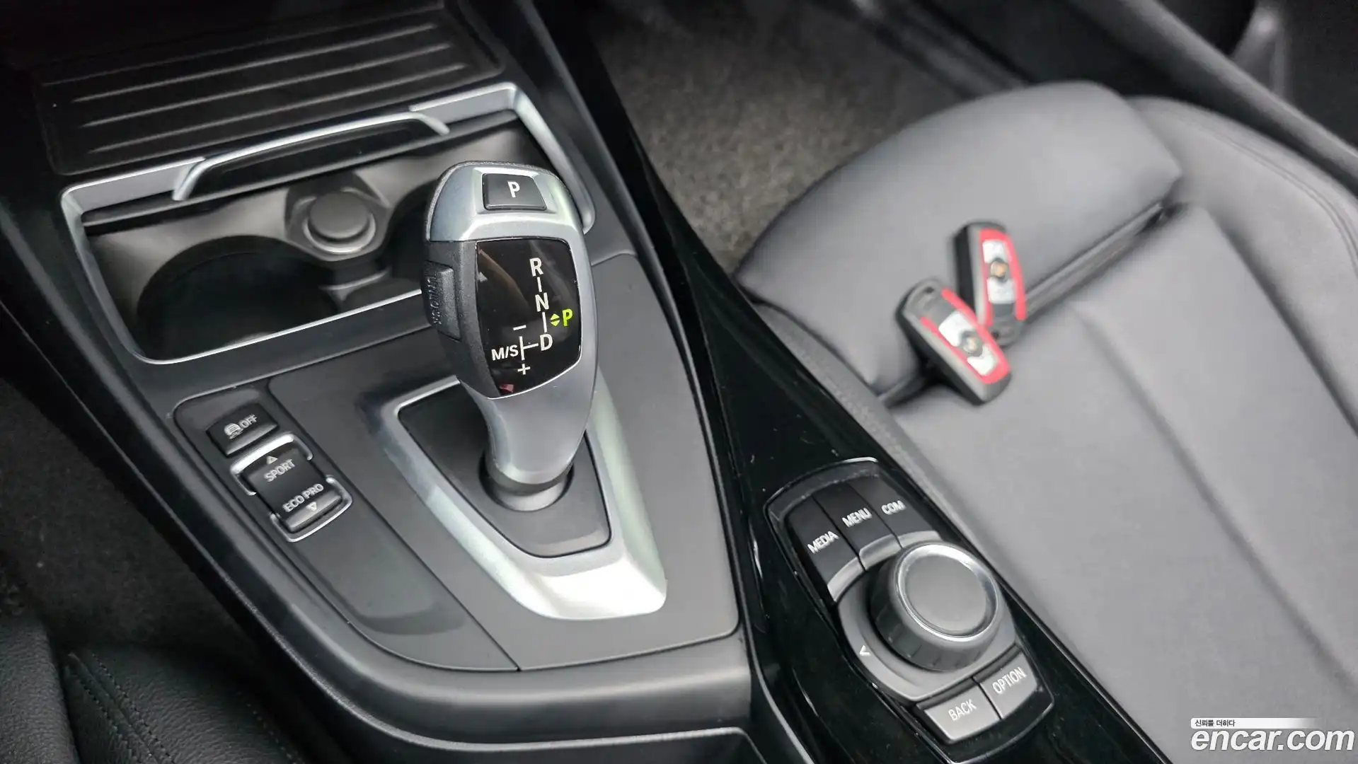 1-Series BMW 2019.7-INNER-009