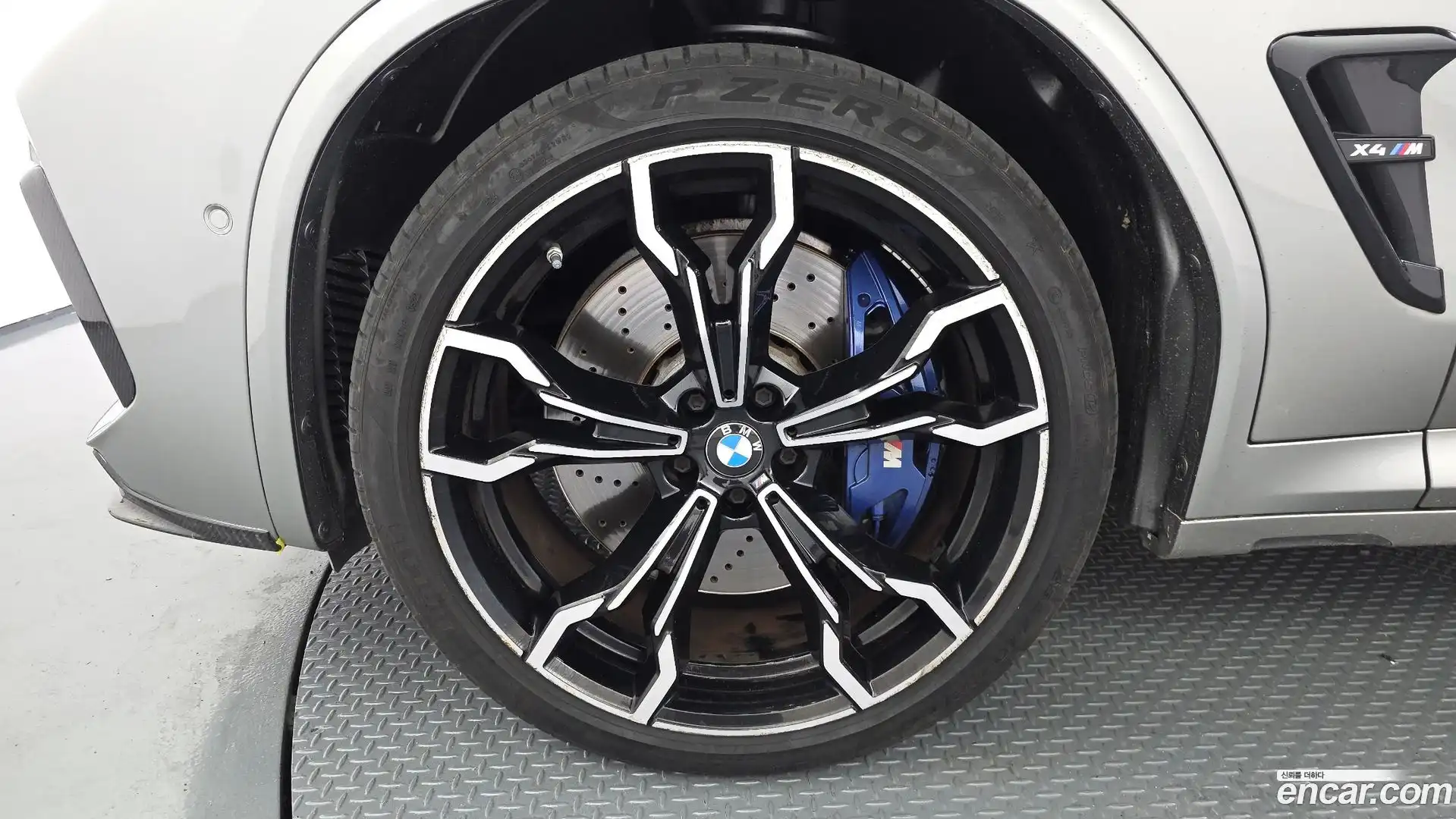 X4M BMW 2021.11-OUTER-005
