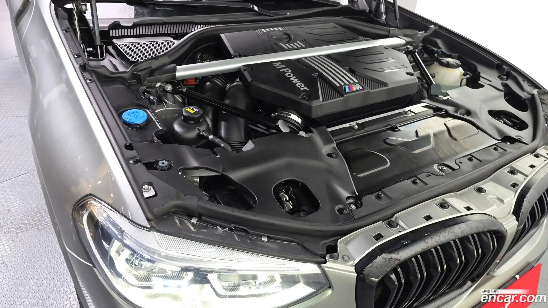 X4M BMW 2021.11-OUTER-006