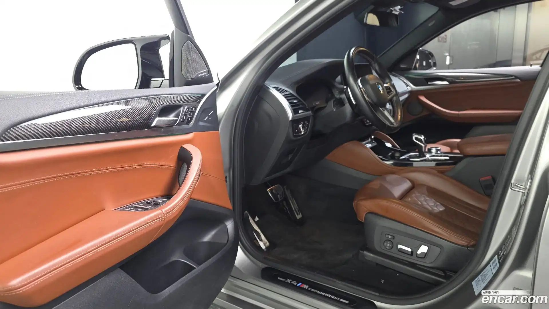 X4M BMW 2021.11-INNER-010