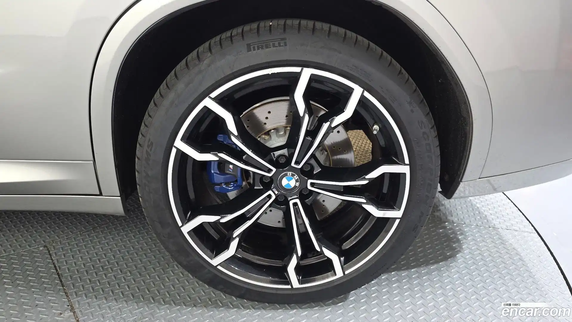X4M BMW 2021.11-OUTER-031