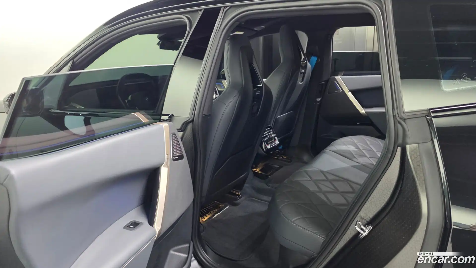 iX BMW 2023.7-INNER-036