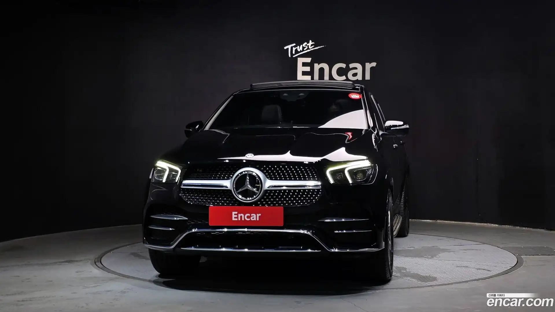 GLE-Class Mercedes-Benz 2020.9-OUTER-003
