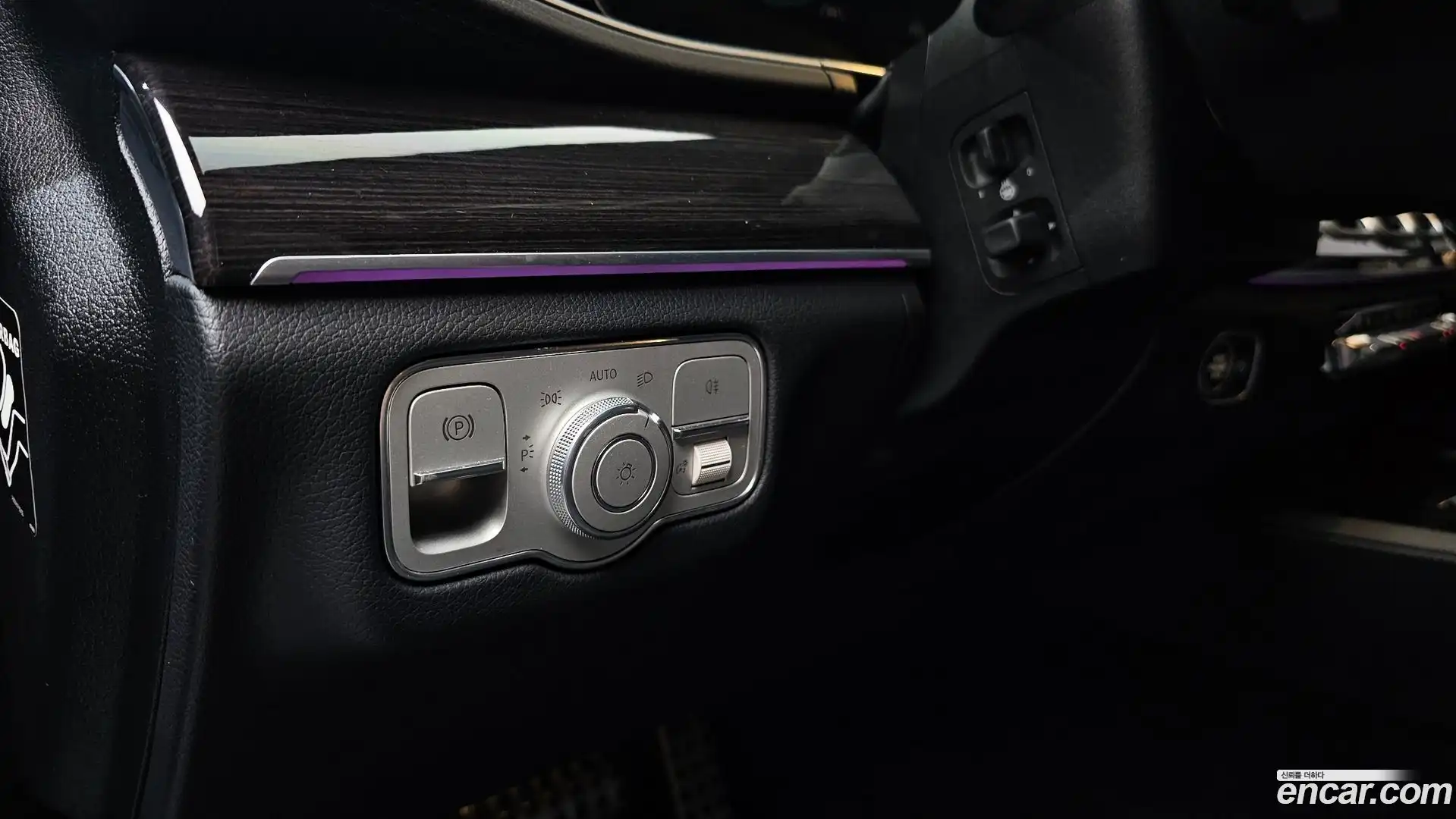 GLE-Class Mercedes-Benz 2020.9-OPTION-042