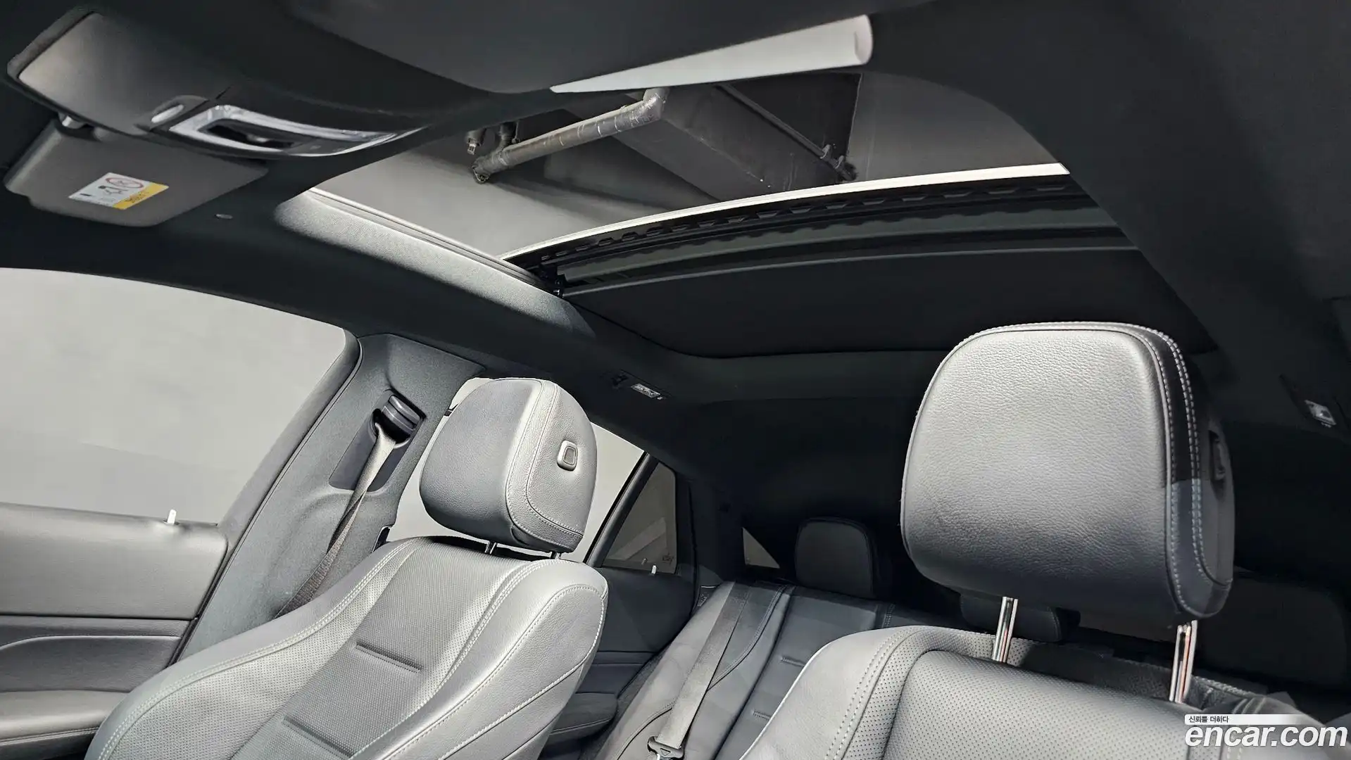 GLE-Class Mercedes-Benz 2020.9-OPTION-044