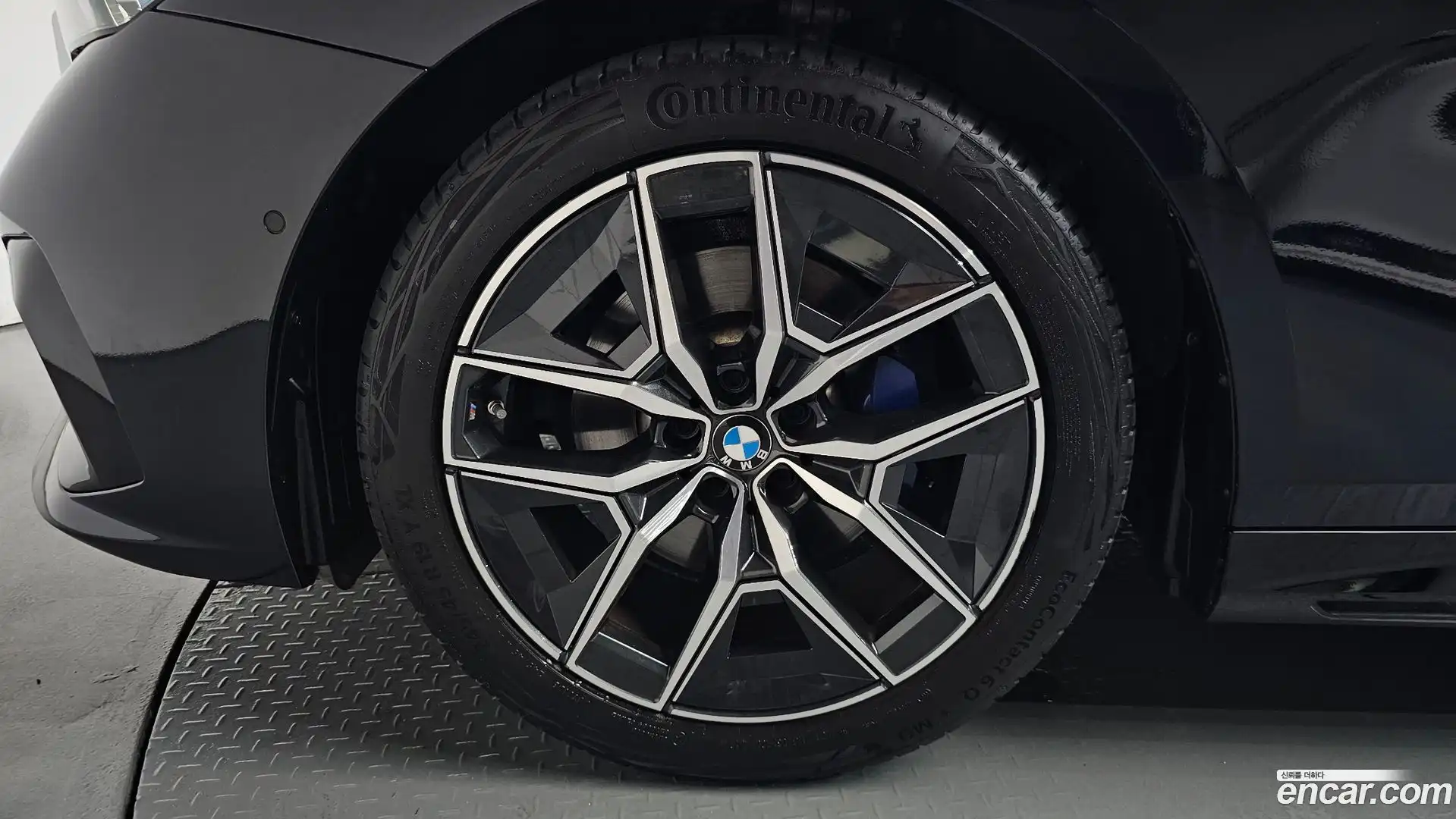 5-Series BMW 2024.5-OUTER-005