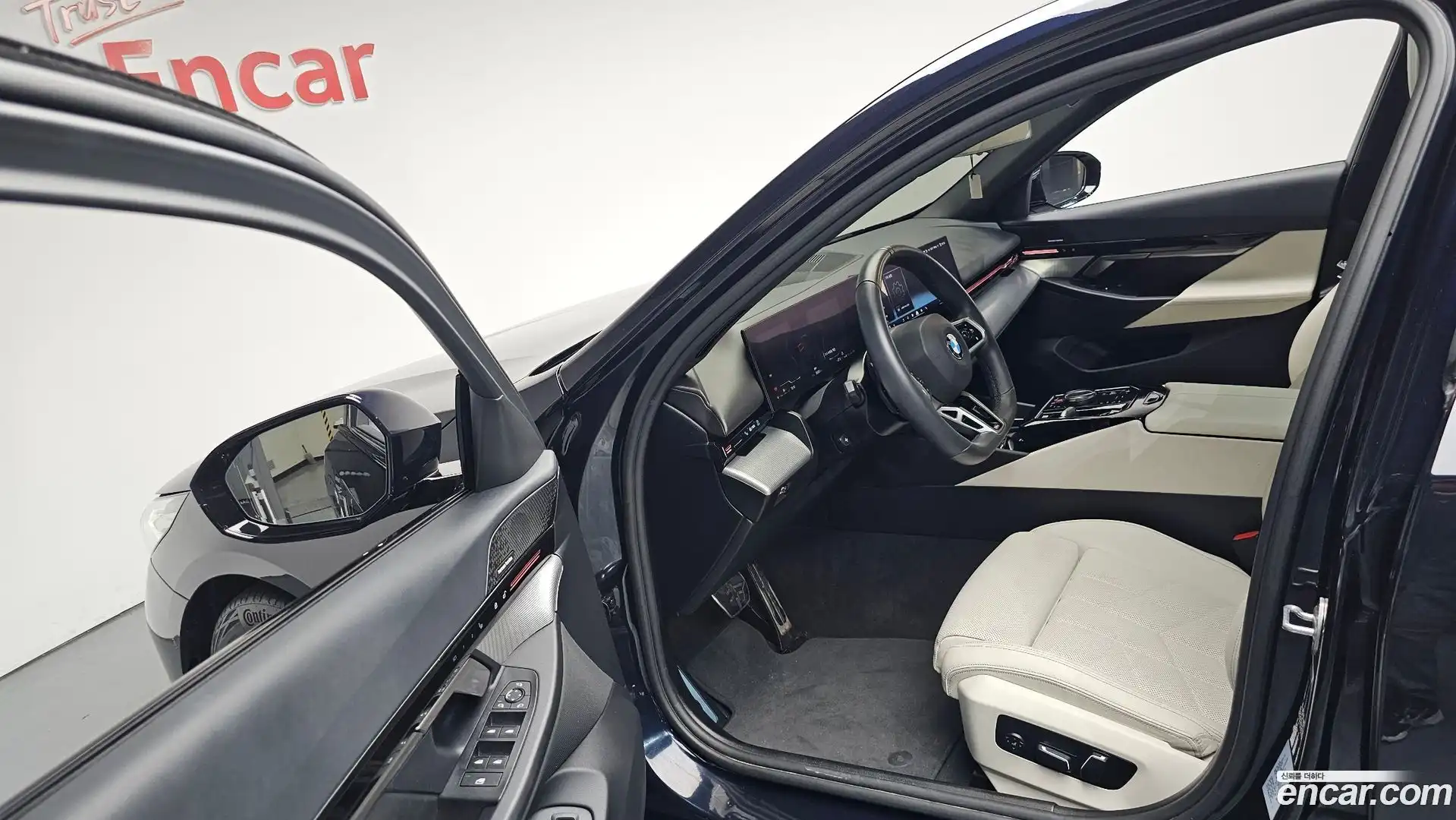 5-Series BMW 2024.5-INNER-010