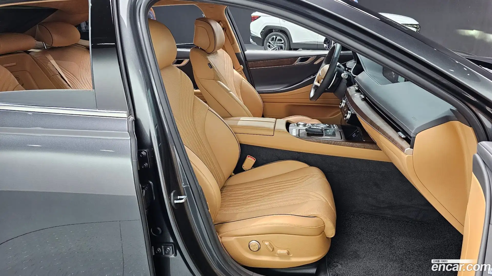 G80 Genesis 2021.3-INNER-036
