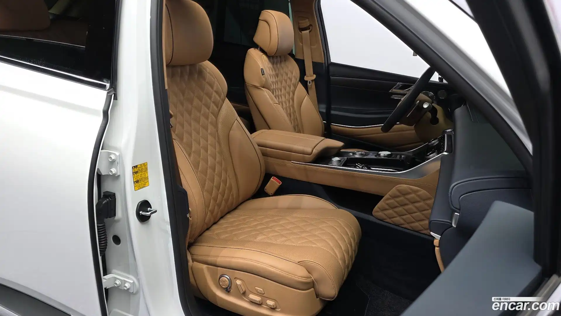 GV80 Genesis 2023.1-INNER-036
