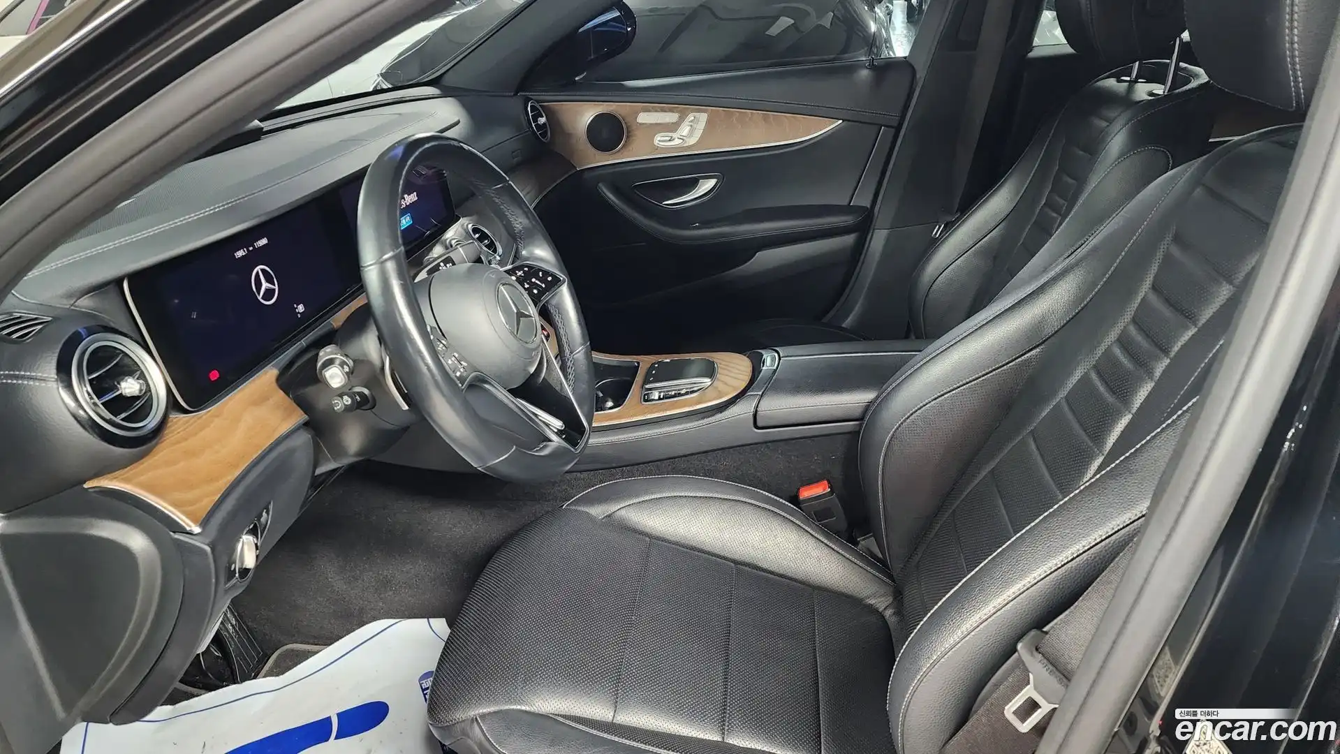 E-Class Mercedes-Benz 2021.8-OUTER-005