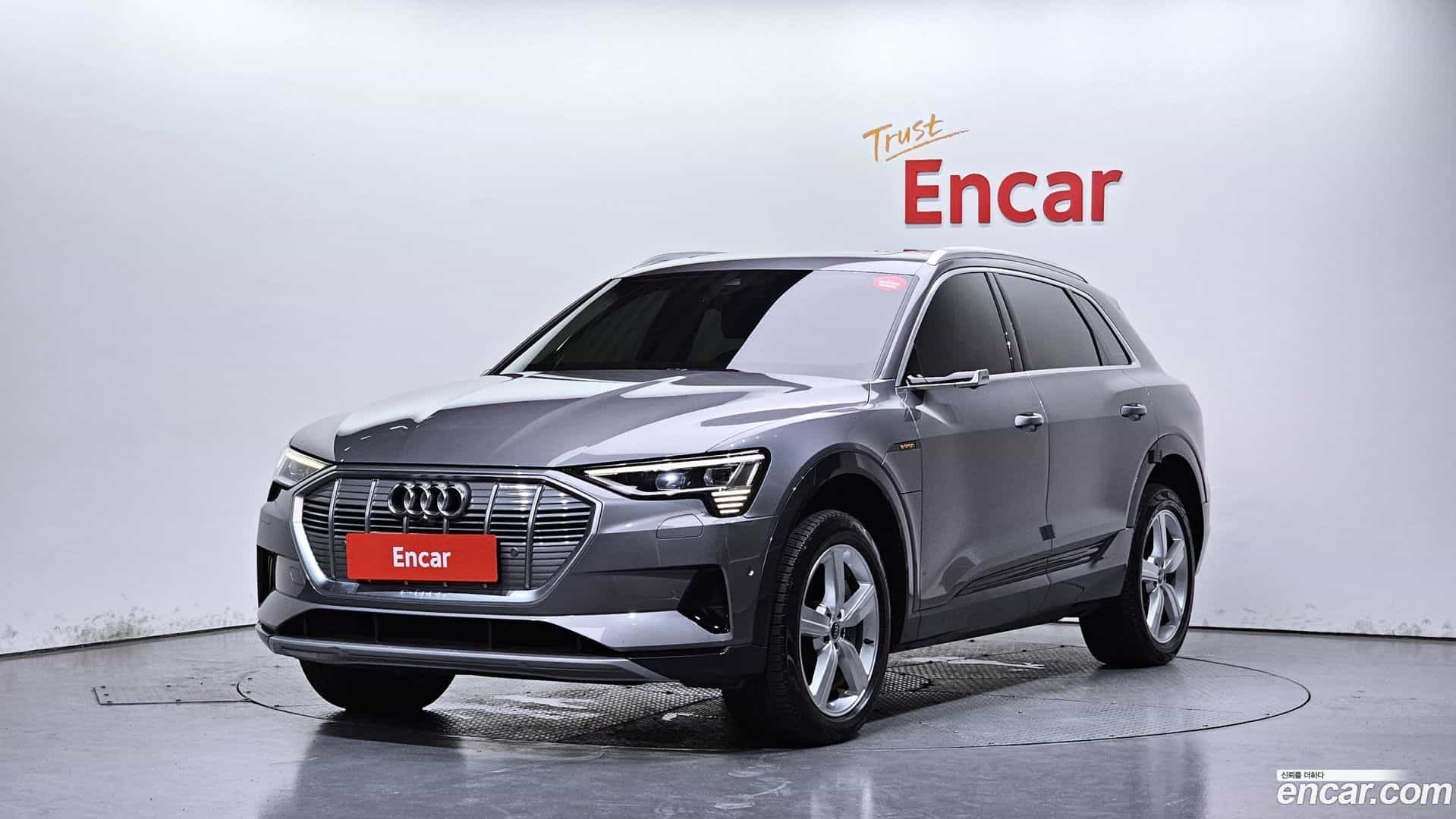 e-tron Audi 2021.6-OUTER-001